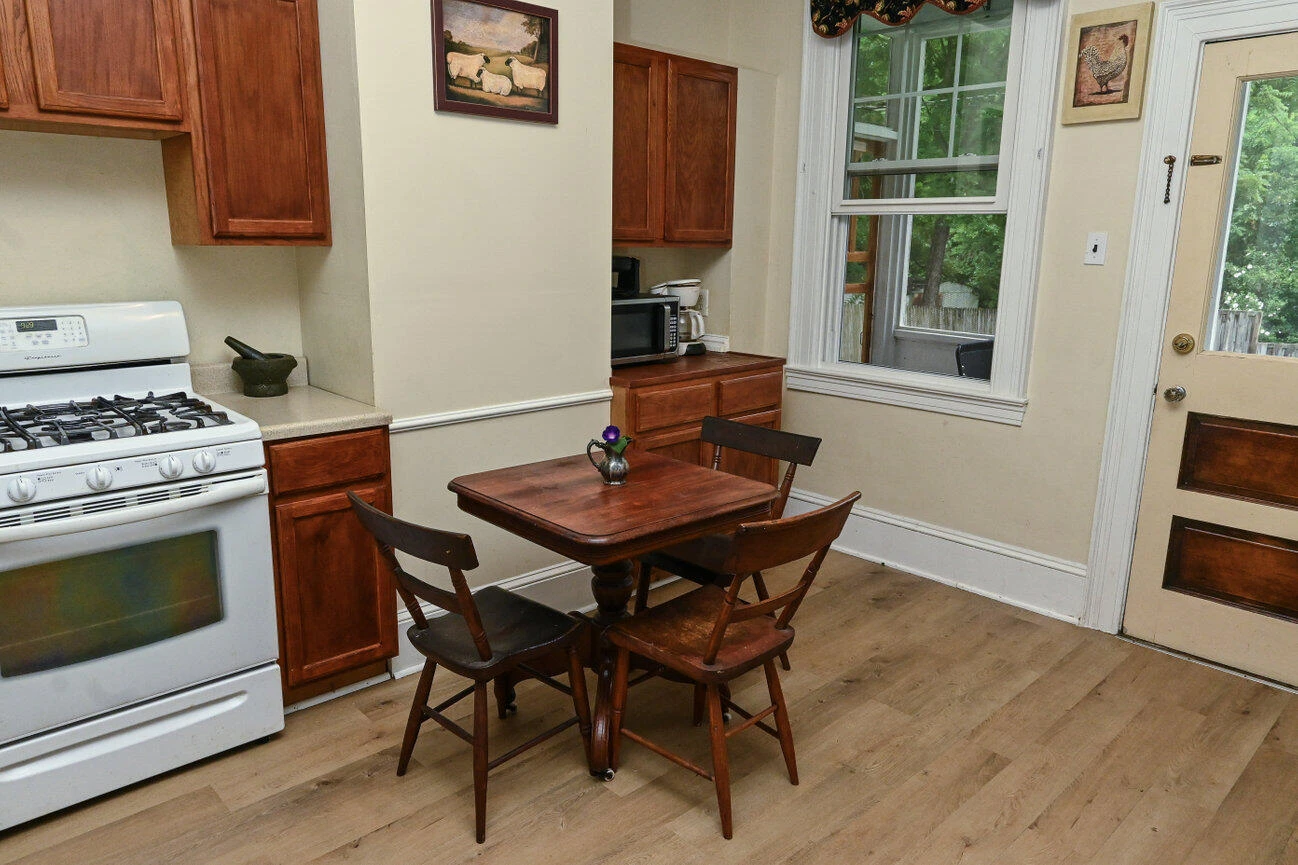 1002 Mccormick BLVD - Photo 25