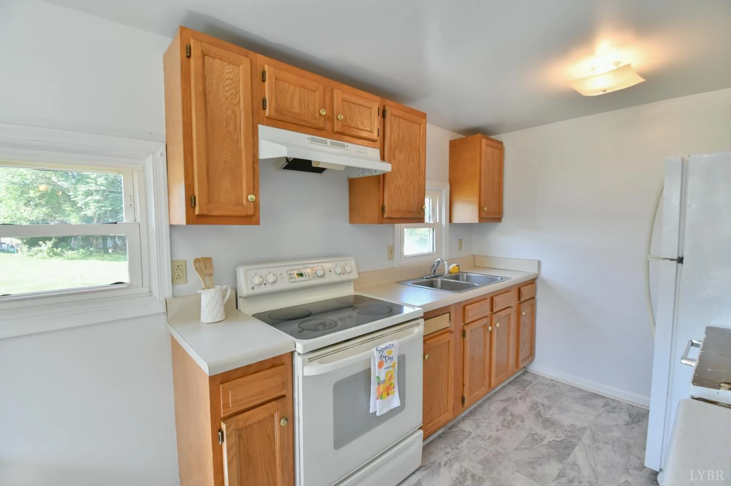 403 W King ST - Photo 11
