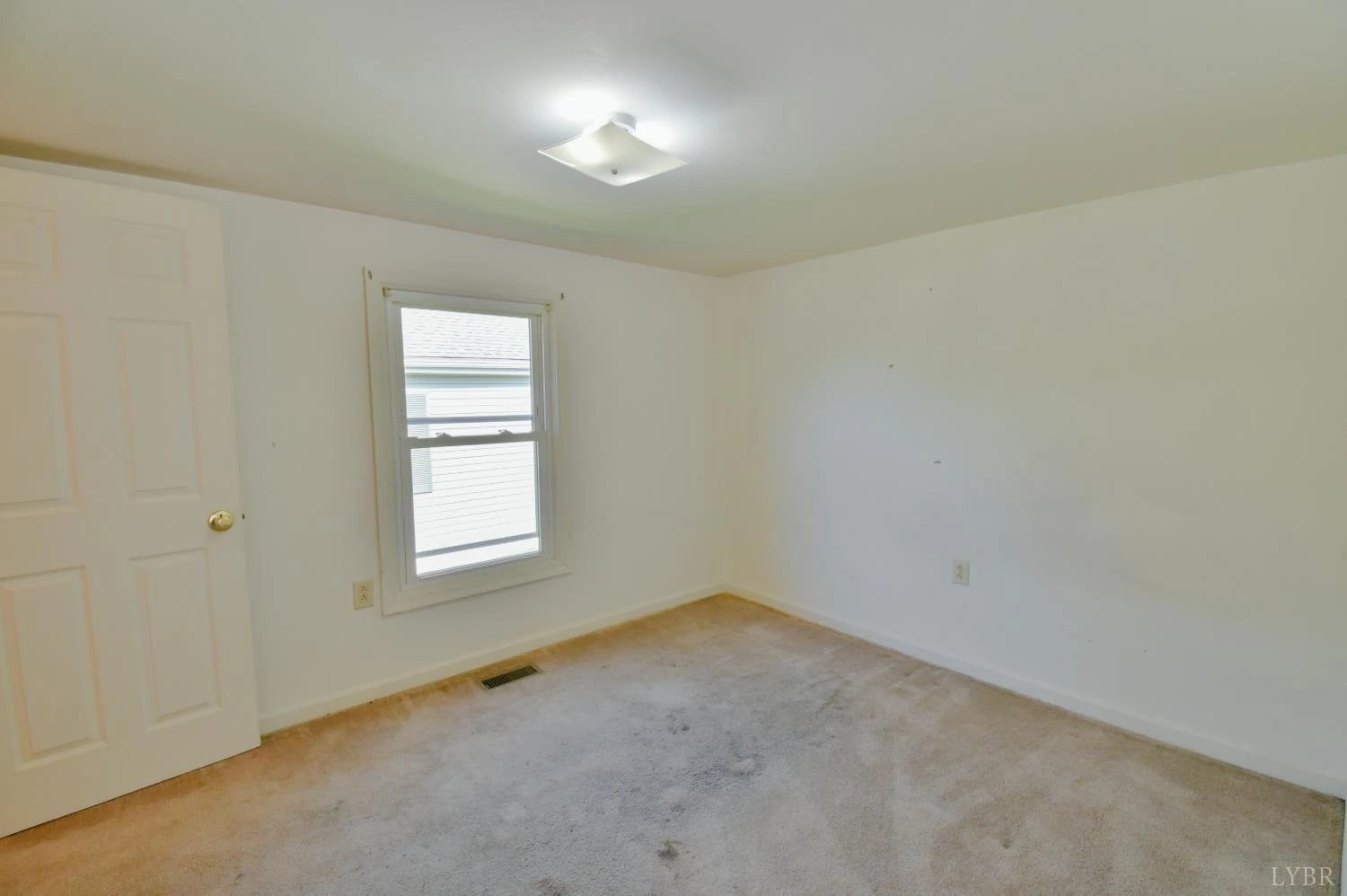 403 W King ST - Photo 14