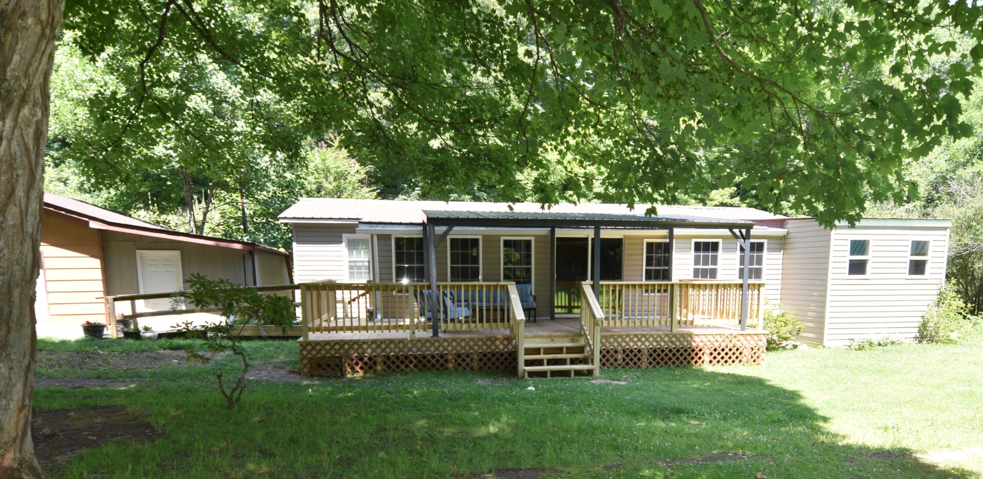 326 Rogers RD