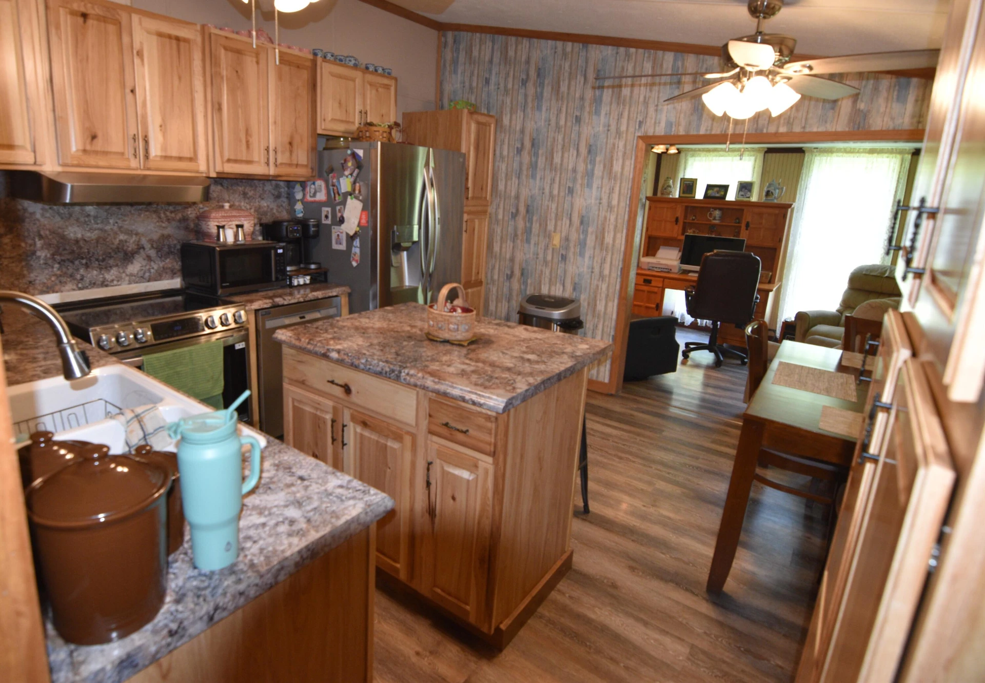 326 Rogers RD - Photo 17