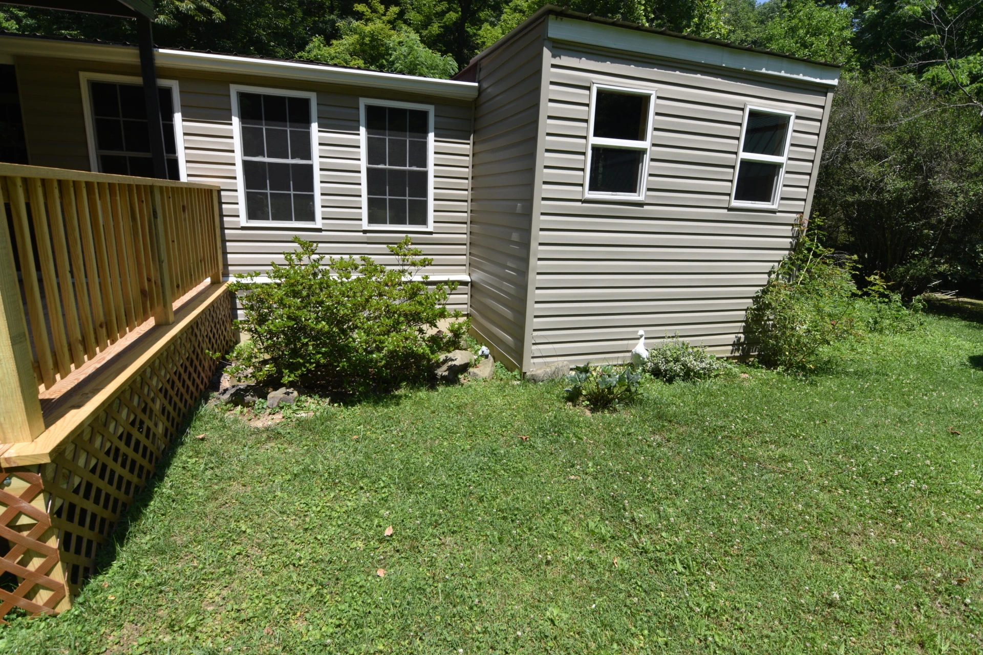 326 Rogers RD - Photo 3