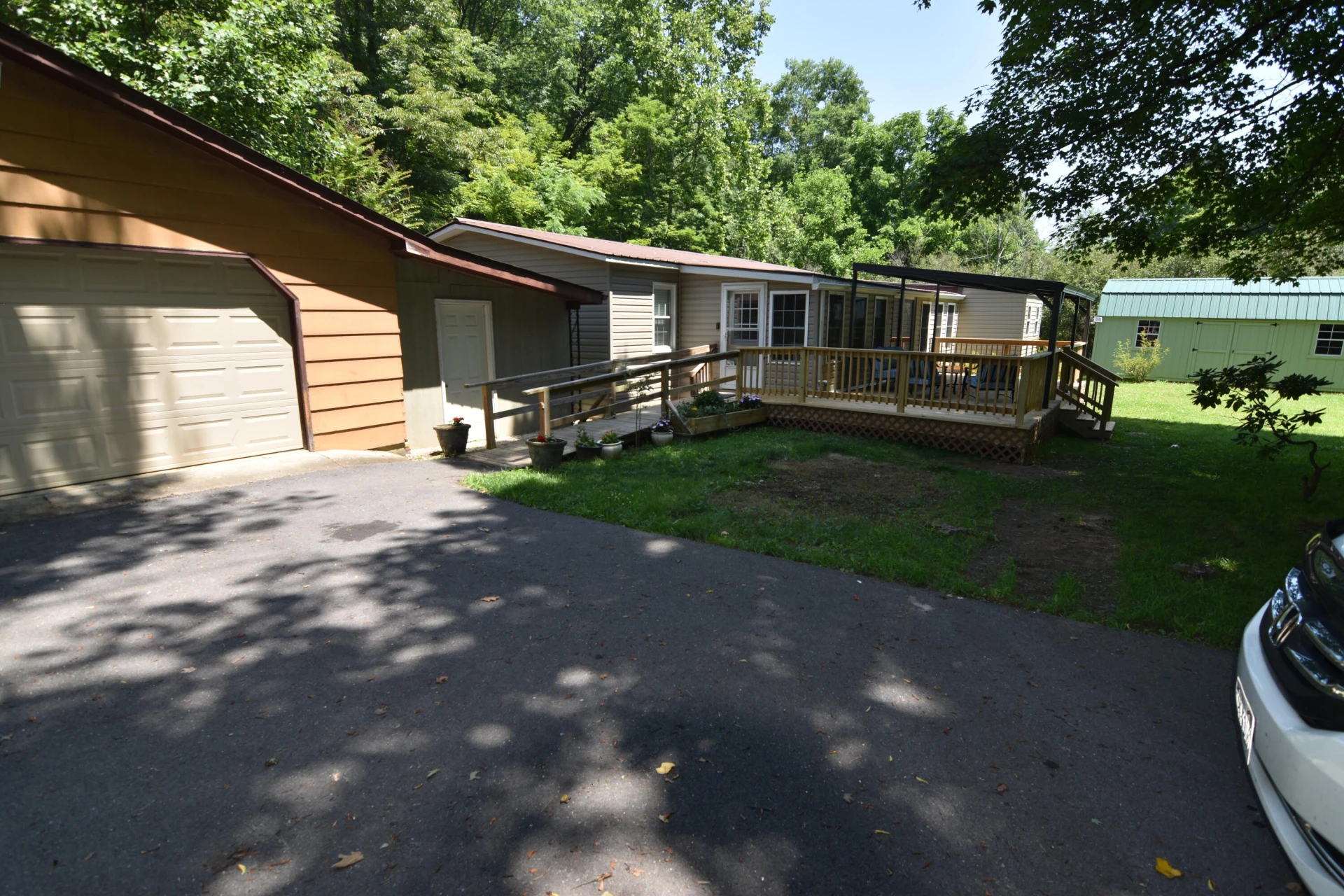 326 Rogers RD - Photo 5
