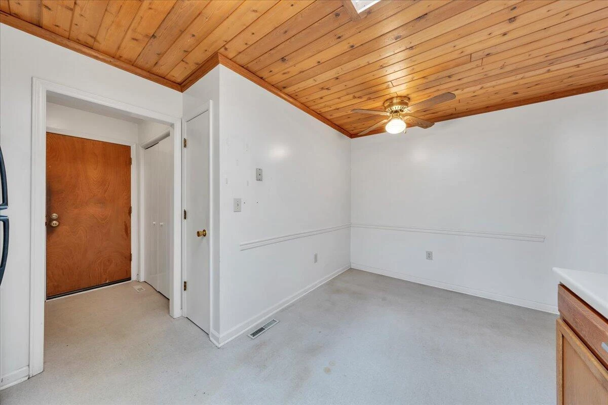 7834 Barrens RD - Photo 17