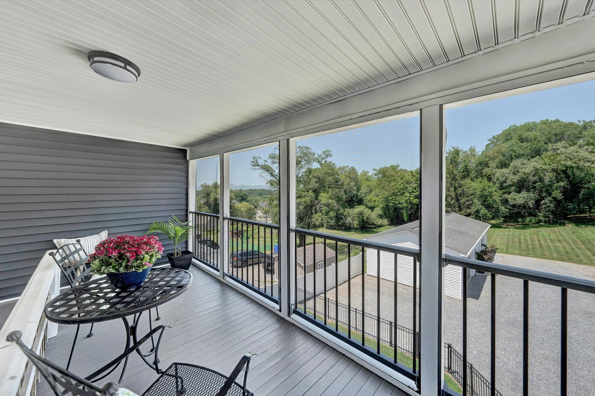 880 Washington AVE - Photo 33