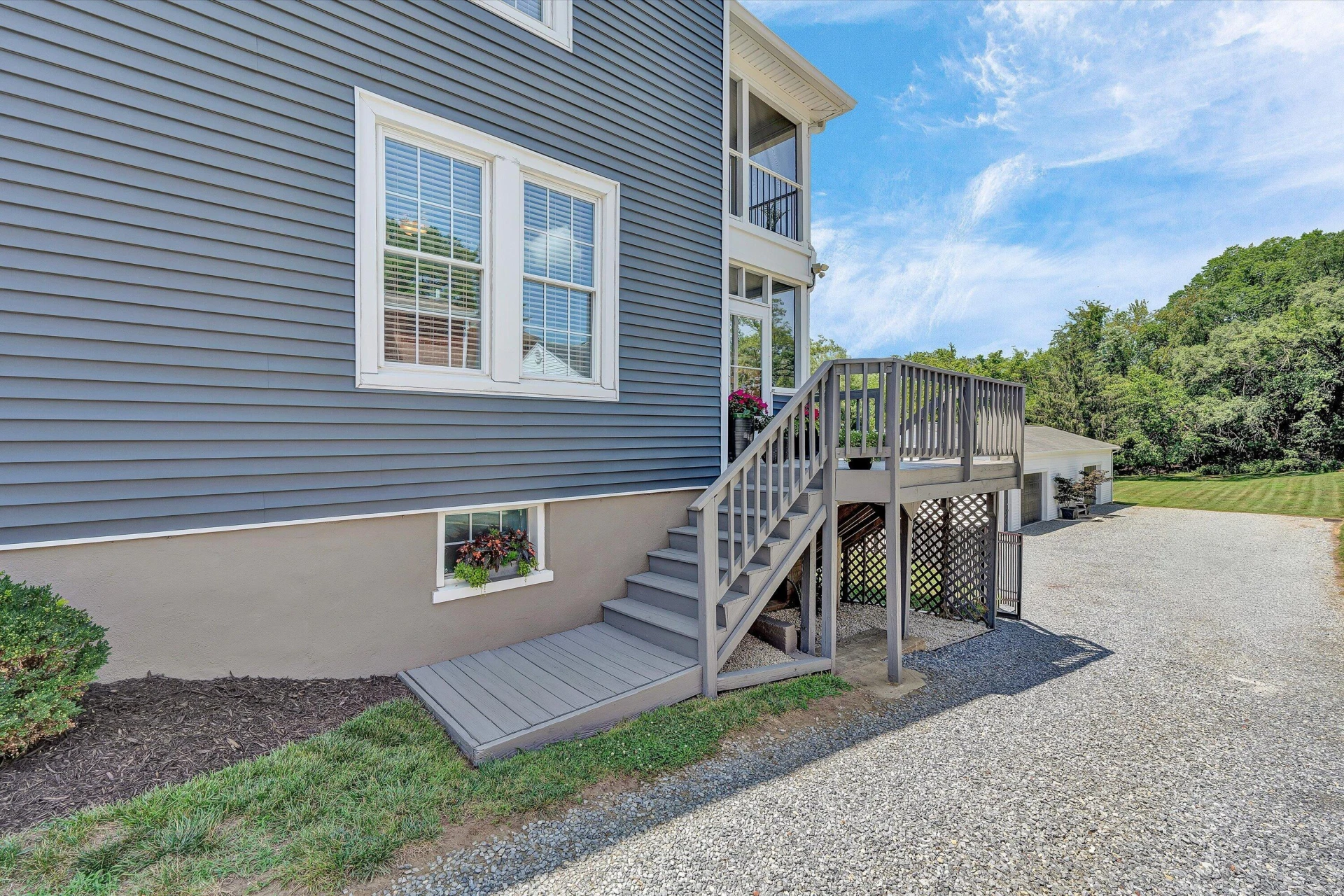 880 Washington AVE - Photo 42