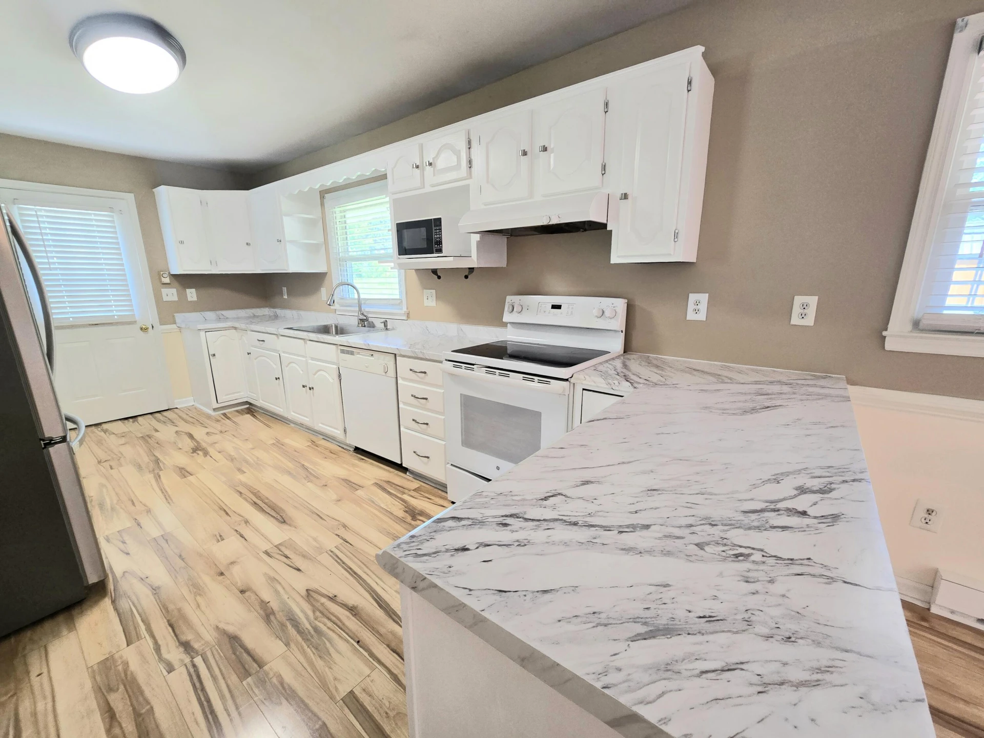 394 Craig Creek RD - Photo 5