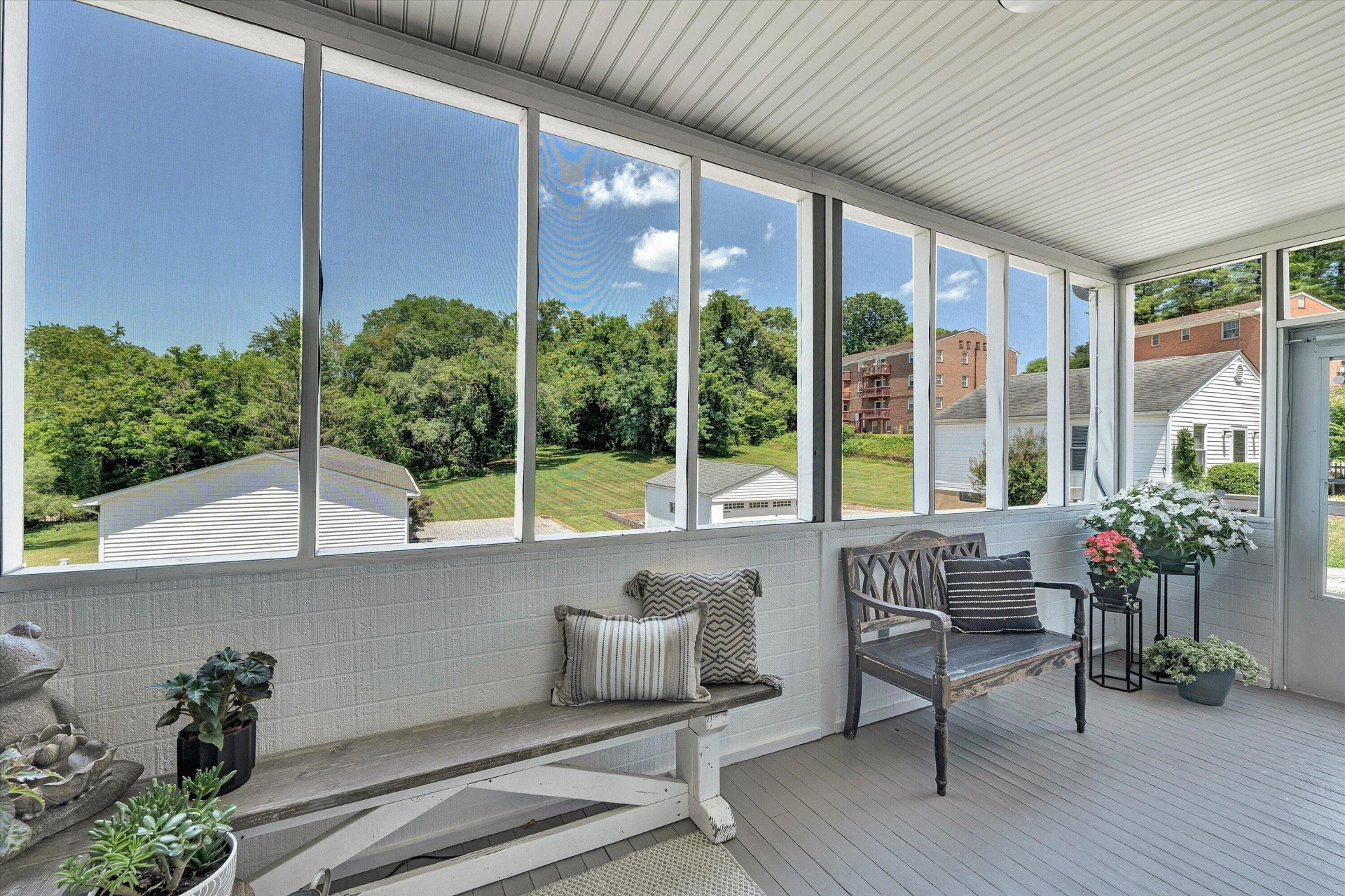 880 E Washington AVE - Photo 21