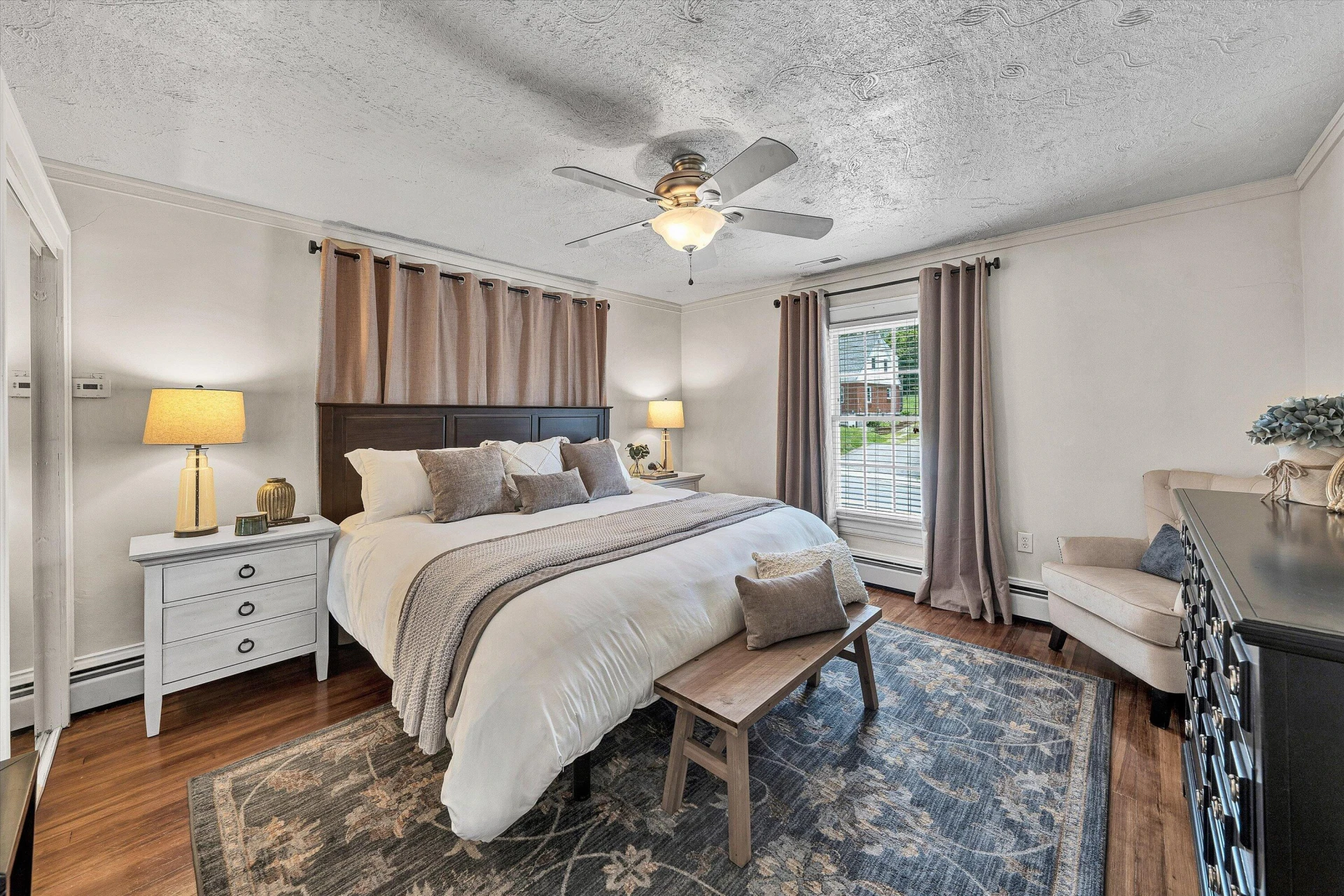 880 E Washington AVE - Photo 24