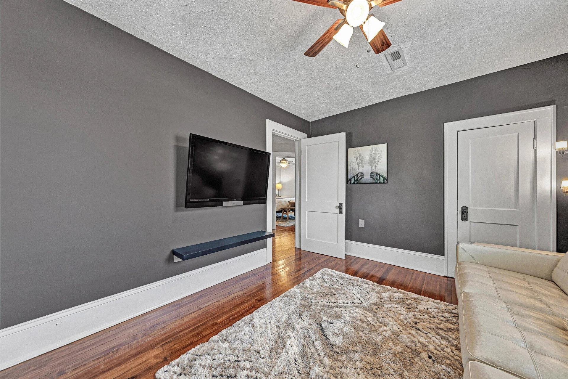 880 E Washington AVE - Photo 31