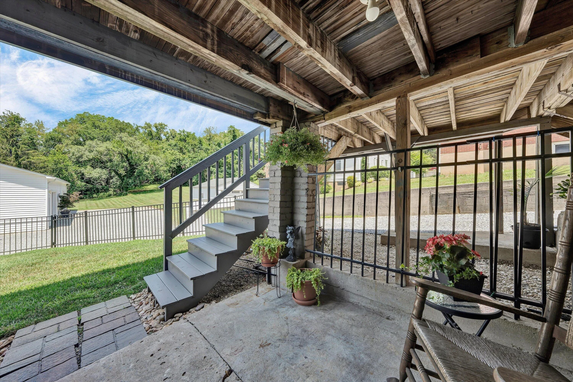 880 E Washington AVE - Photo 37