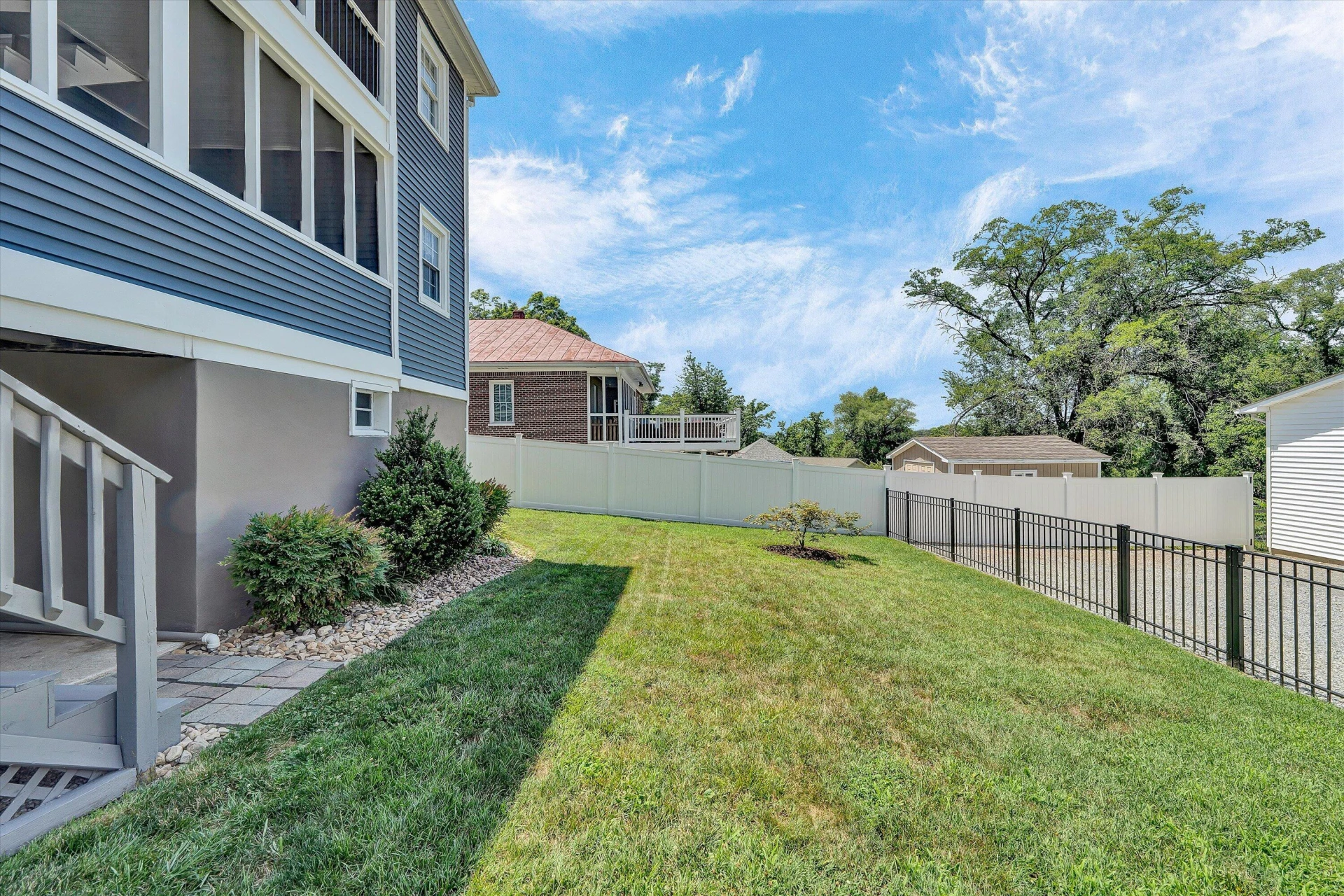 880 E Washington AVE - Photo 41