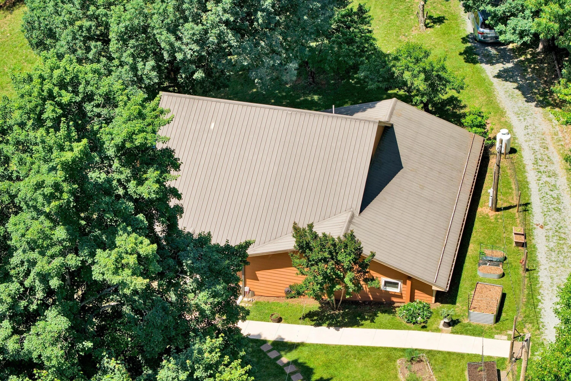 517 Elmer LN - Photo 4