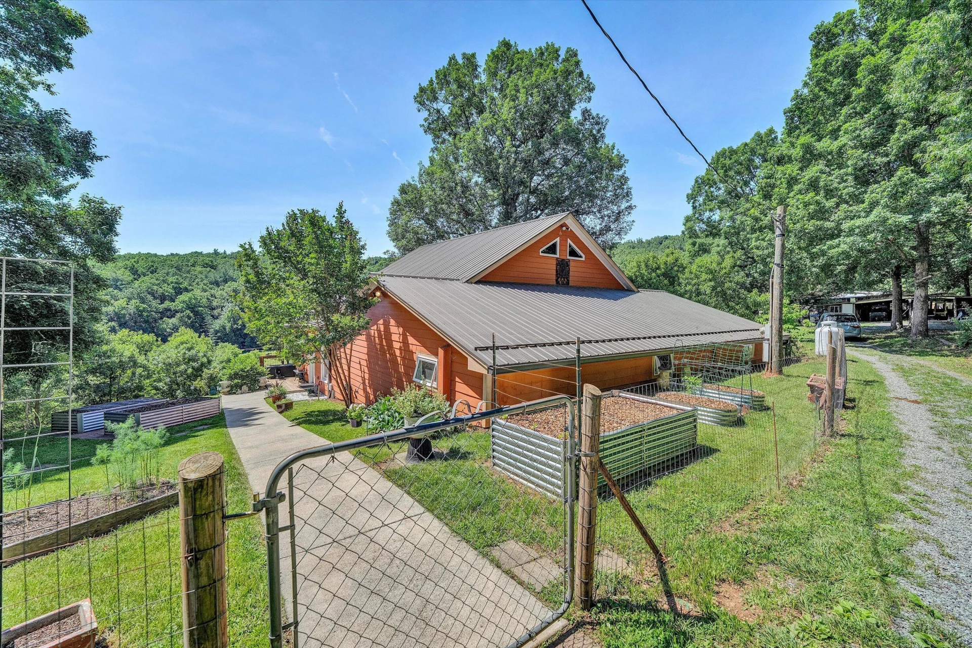 517 Elmer LN - Photo 5