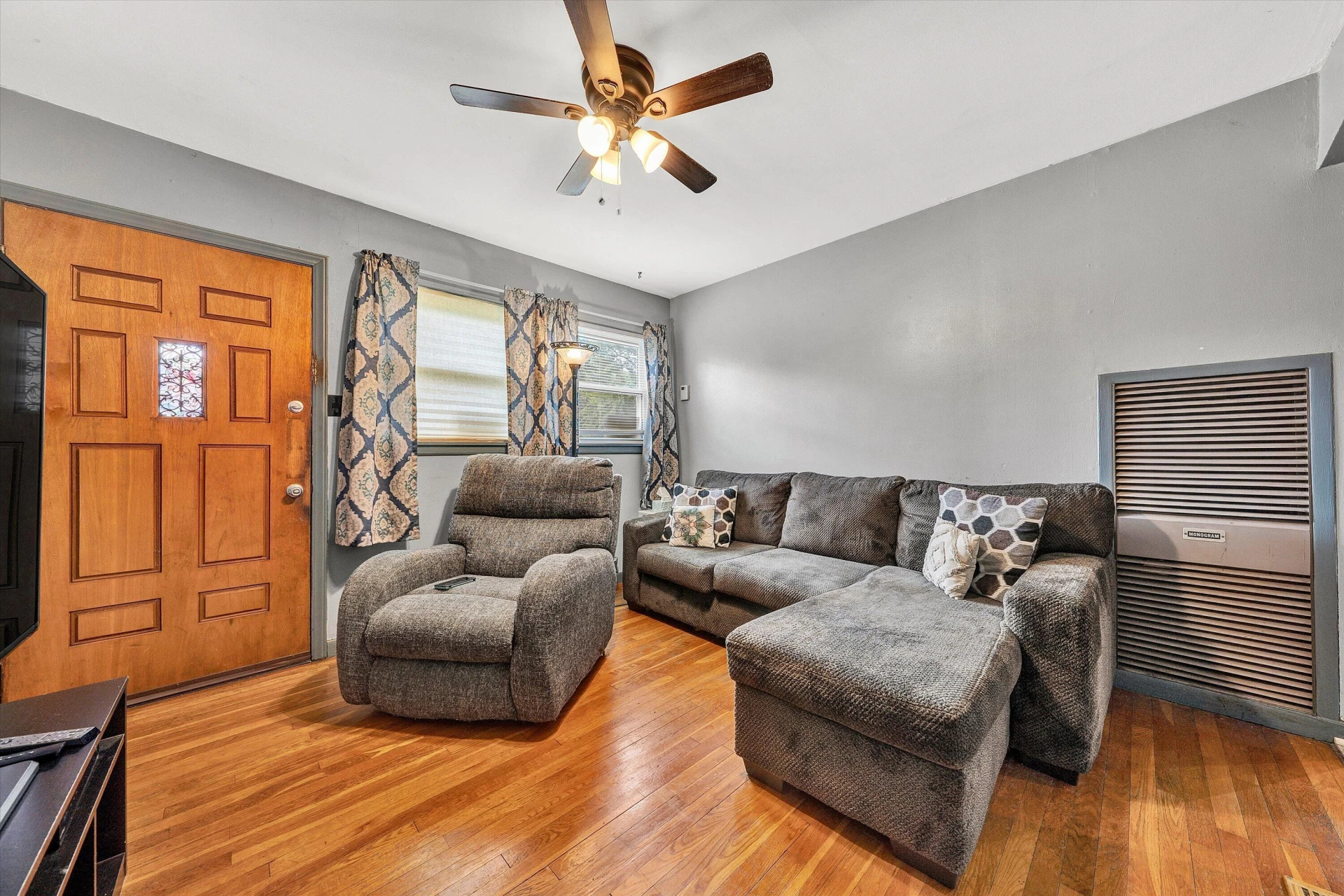 2252 Kenwood BLVD SE - Photo 27