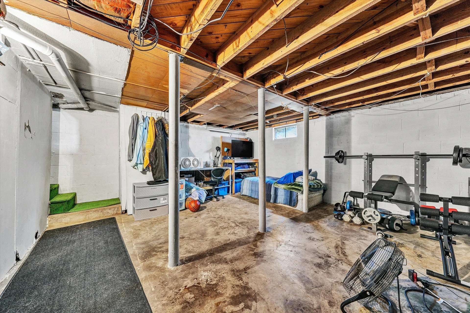 2252 Kenwood BLVD SE - Photo 8