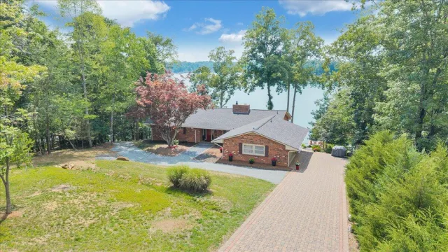 1080 Forest Way CIR, Moneta, VA, 24121