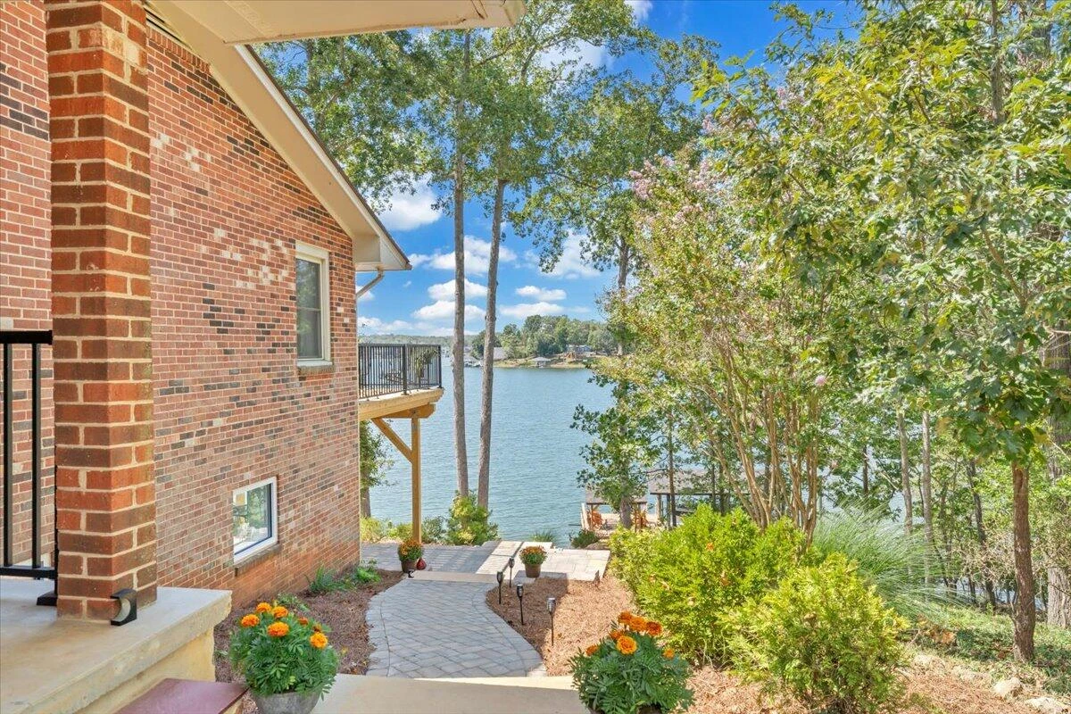 1080 Forest Way CIR - Photo 4