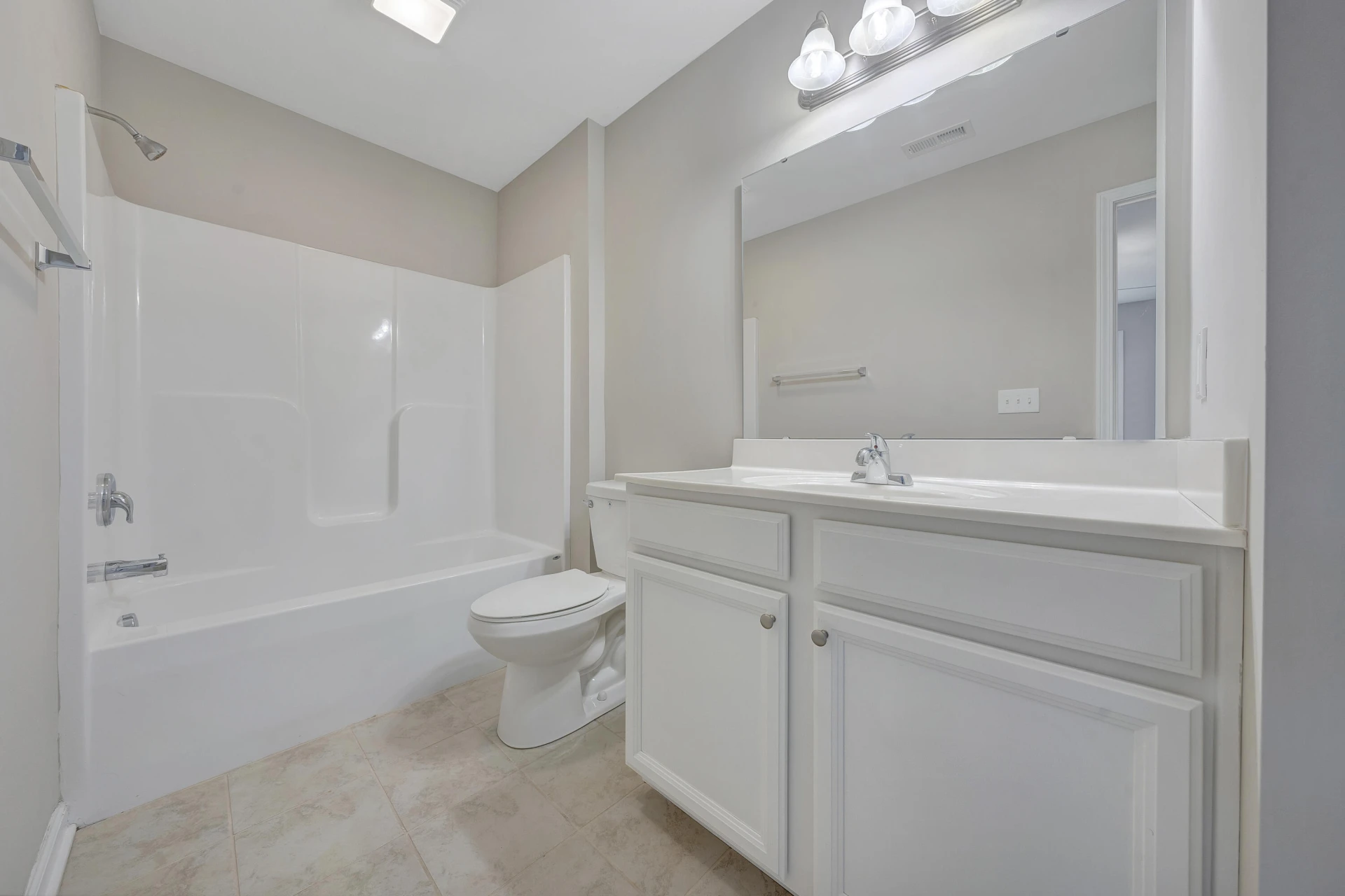 1042 Brandon AVE SW - Photo 8