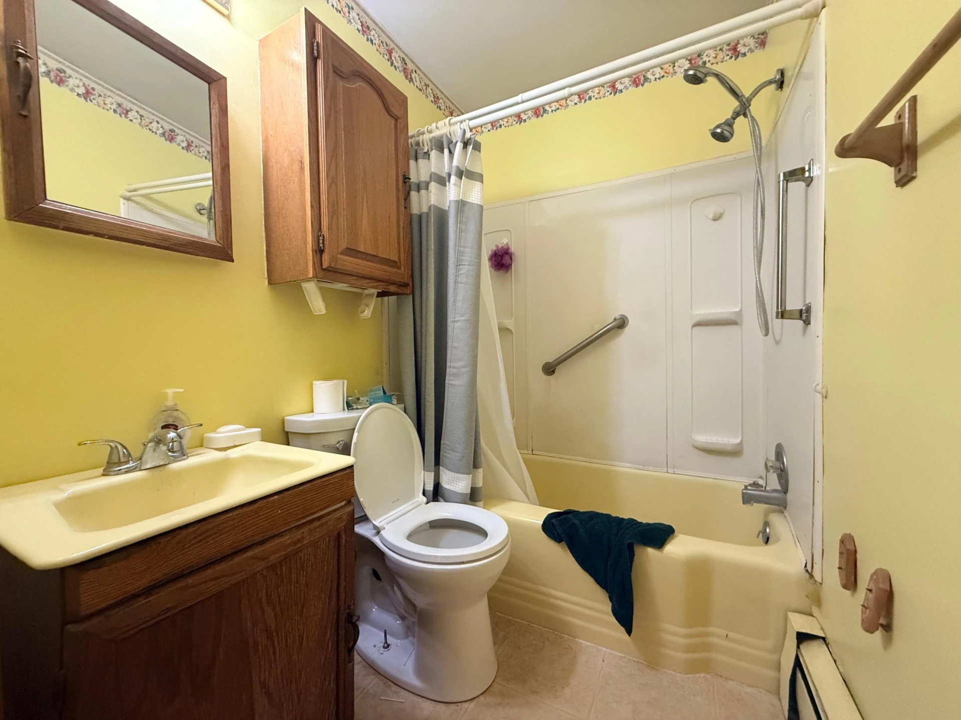 929 Logan ST - Photo 5