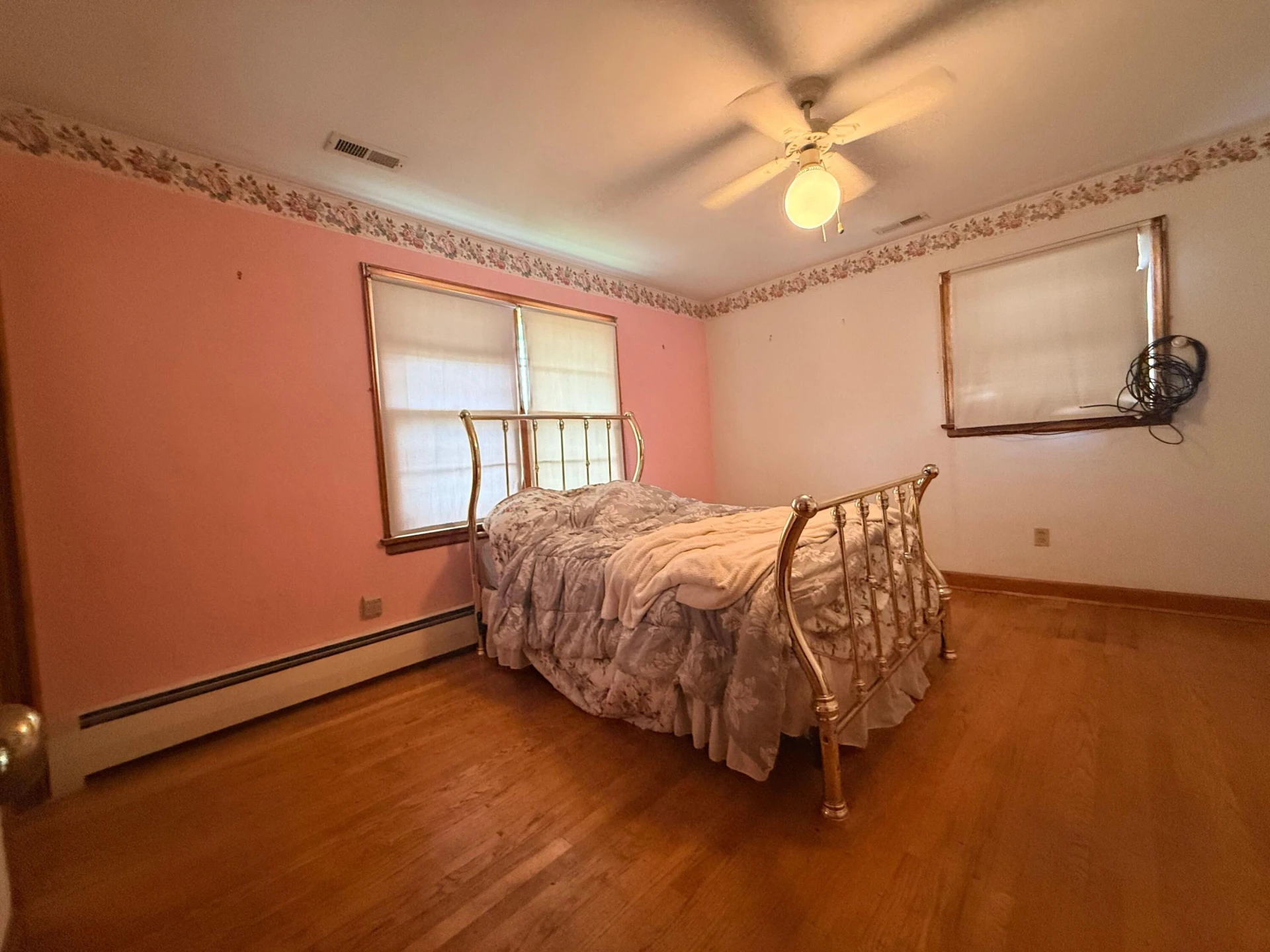 929 Logan ST - Photo 6
