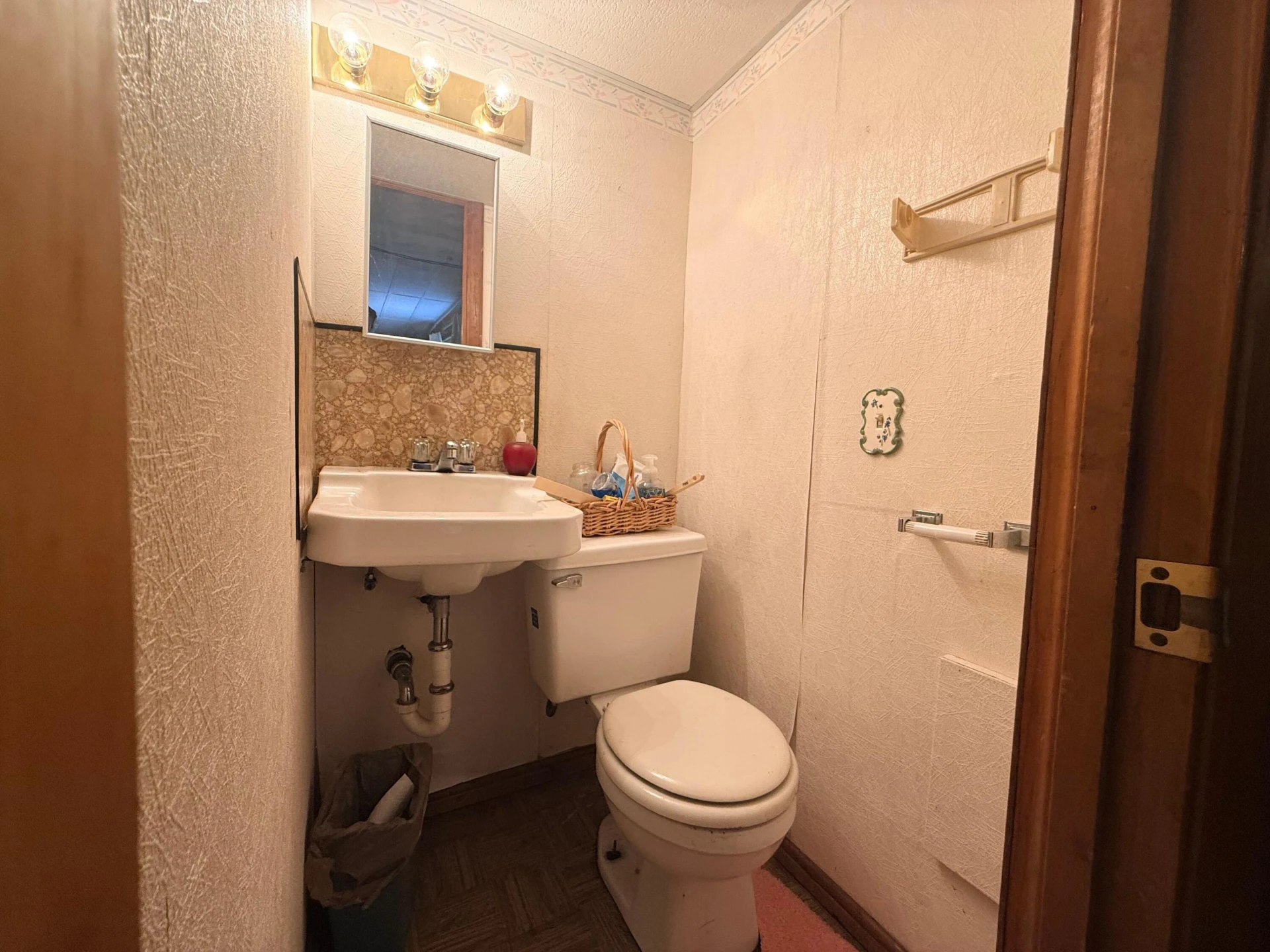 929 Logan ST - Photo 9