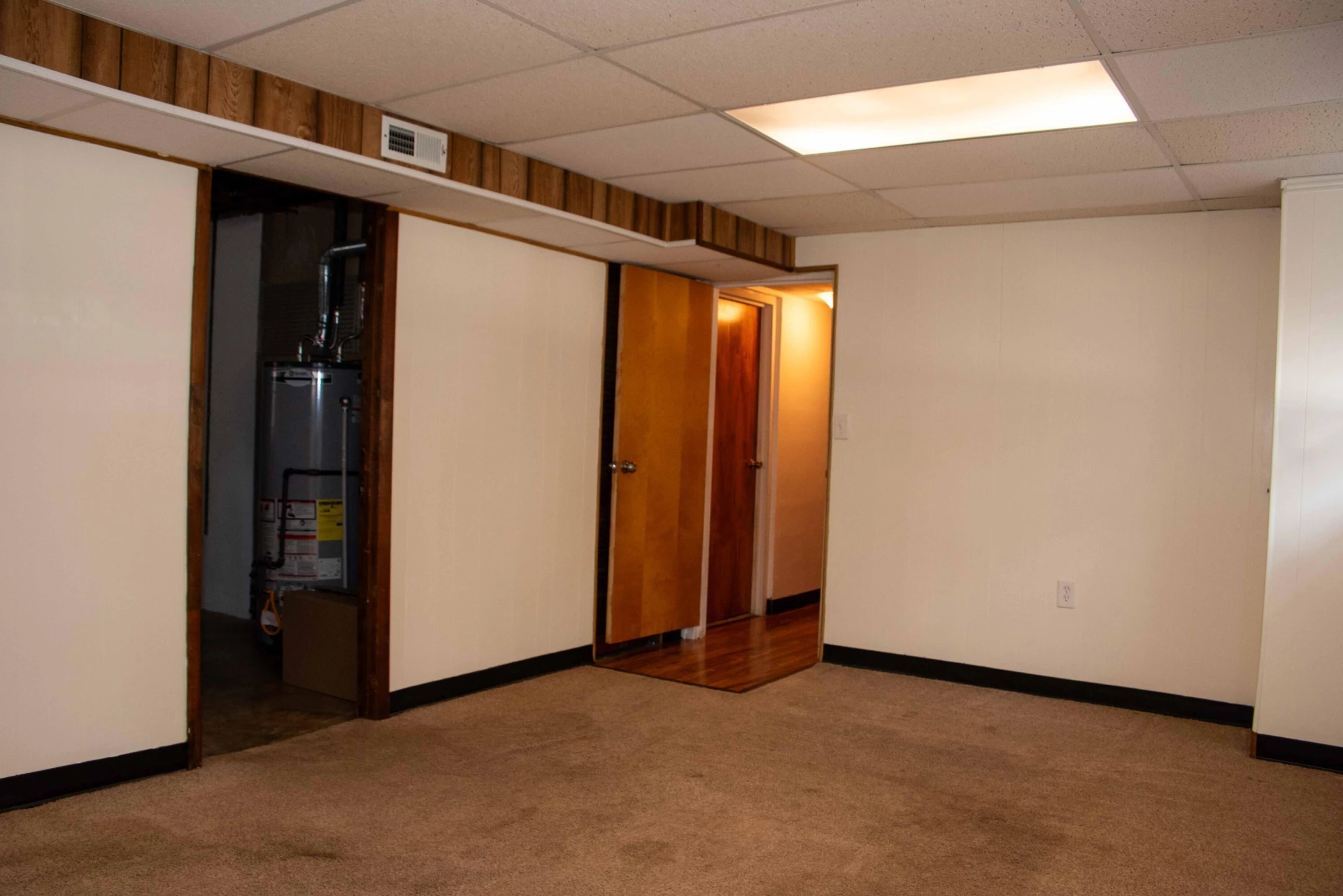 6038 Thornrose RD - Photo 17