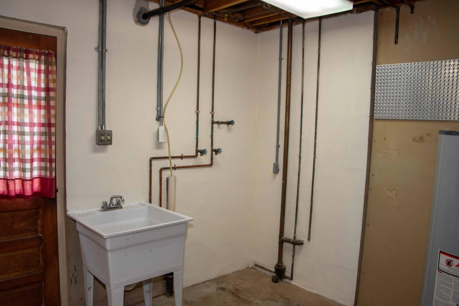 6038 Thornrose RD - Photo 19