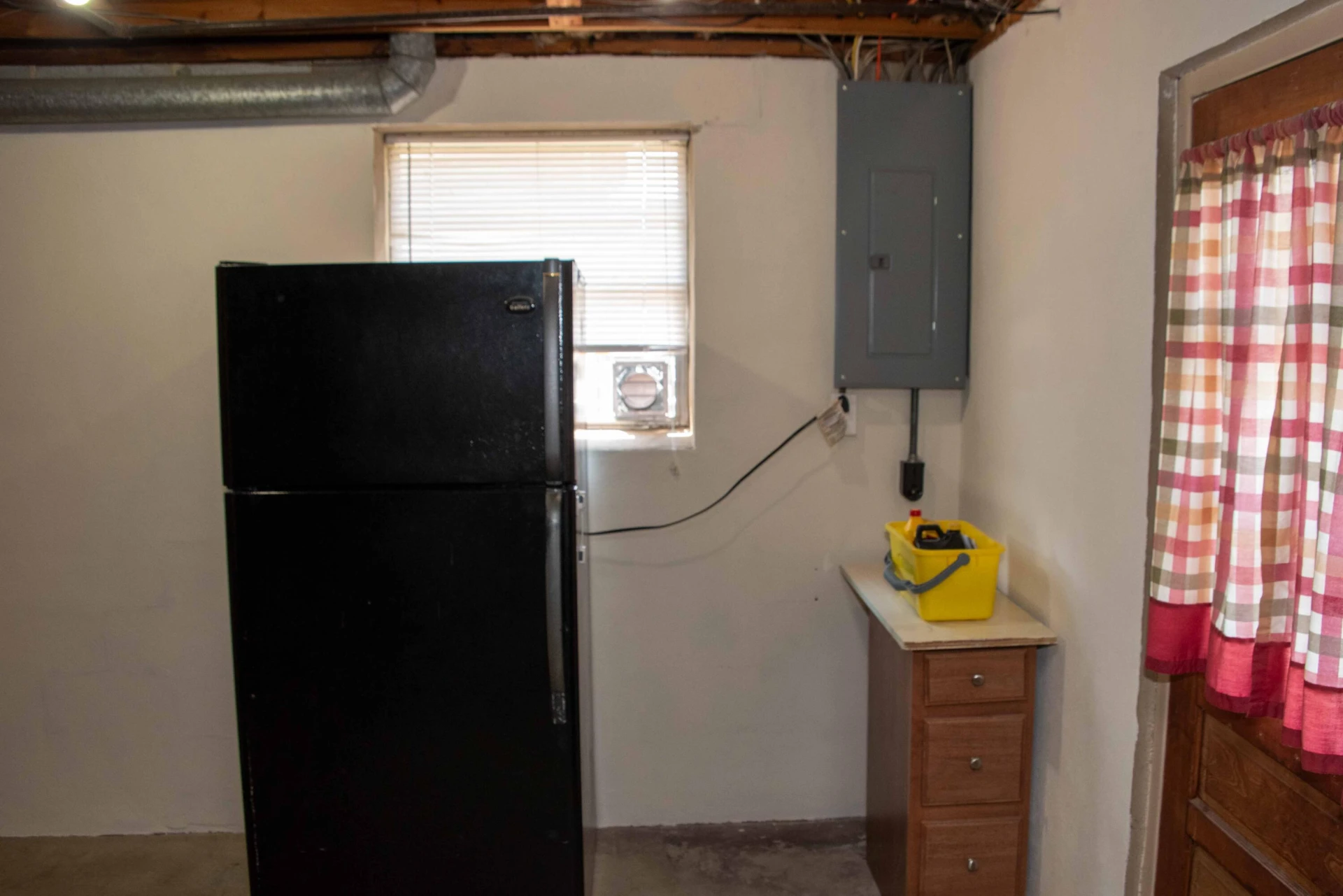6038 Thornrose RD - Photo 20