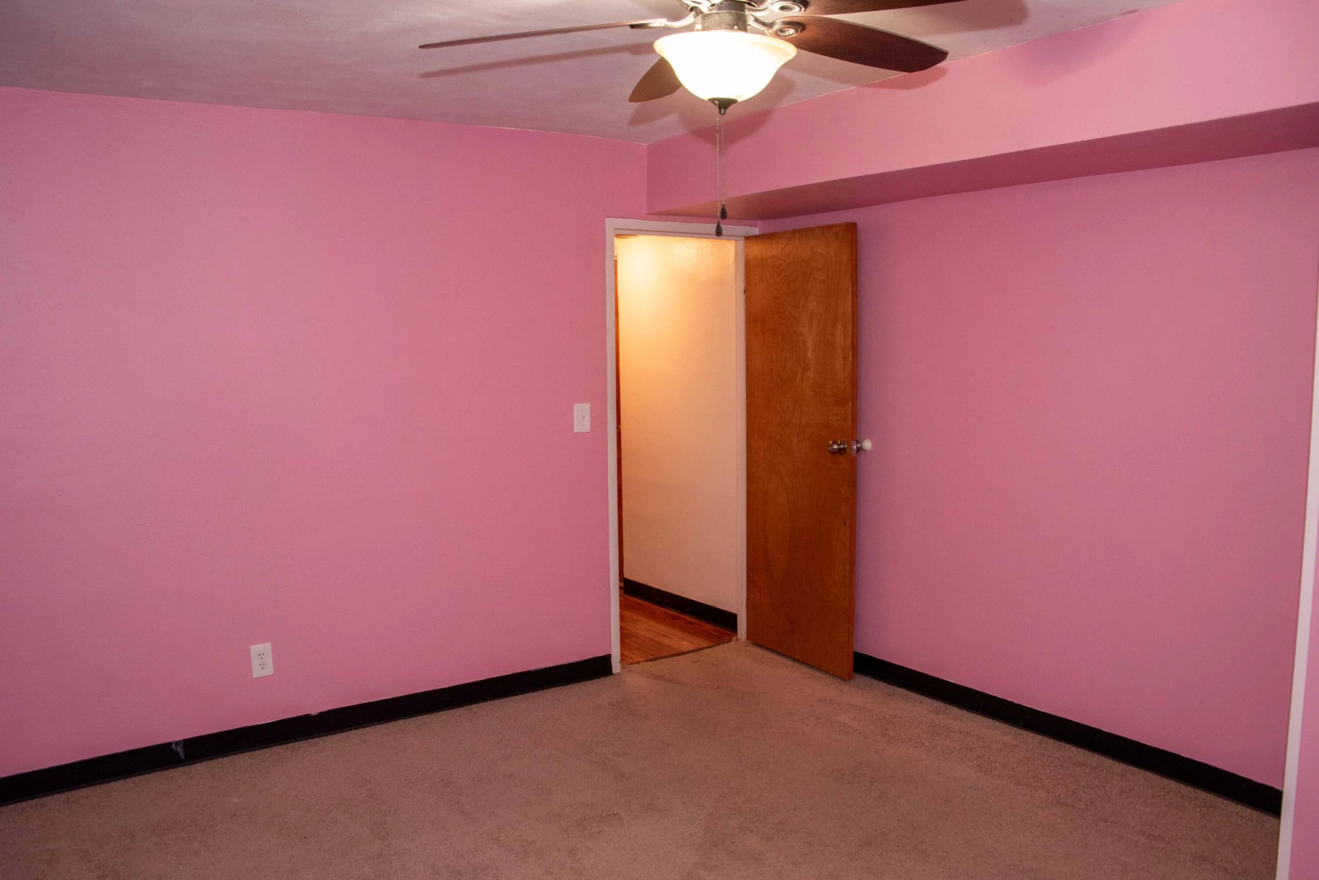 6038 Thornrose RD - Photo 7
