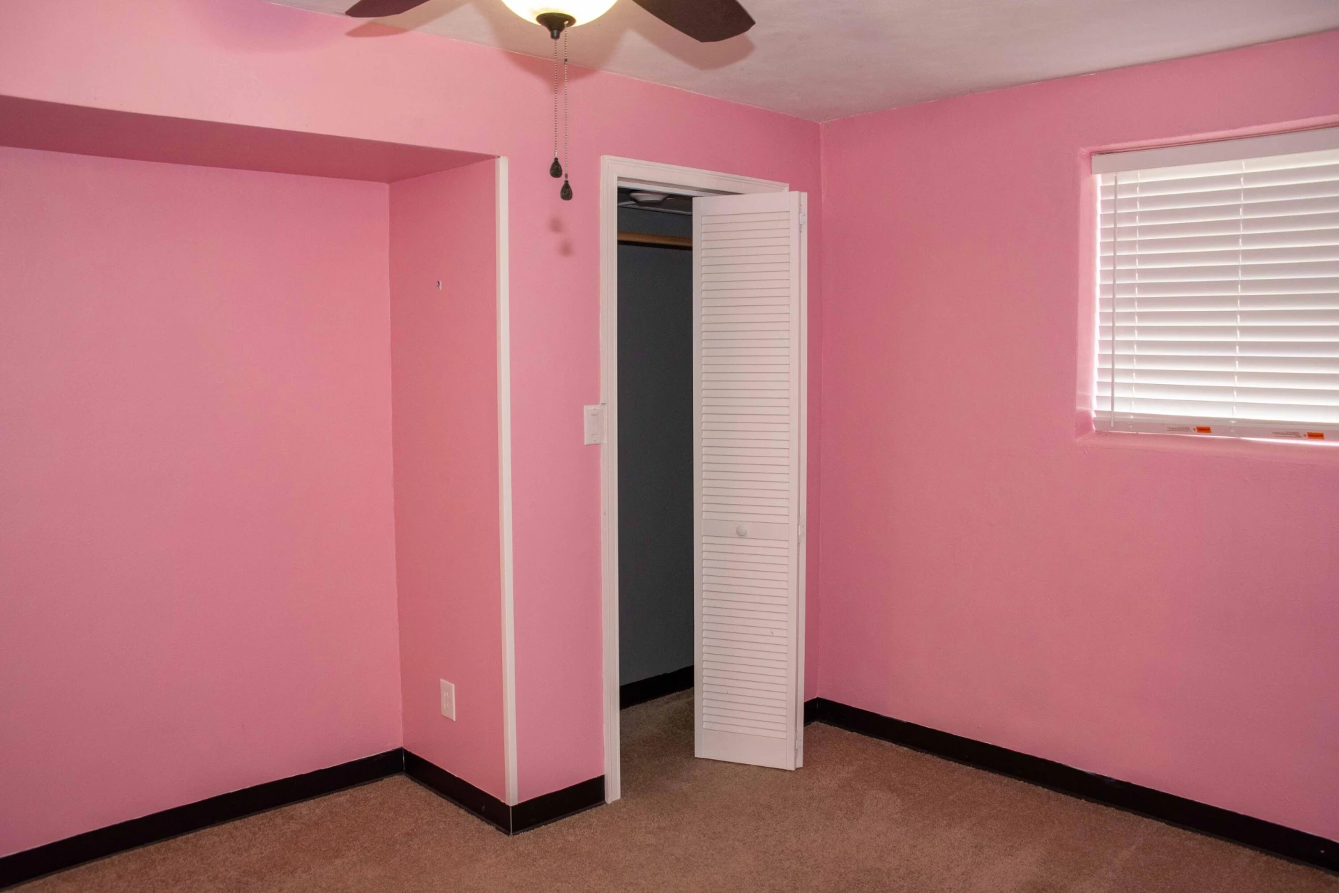 6038 Thornrose RD - Photo 8