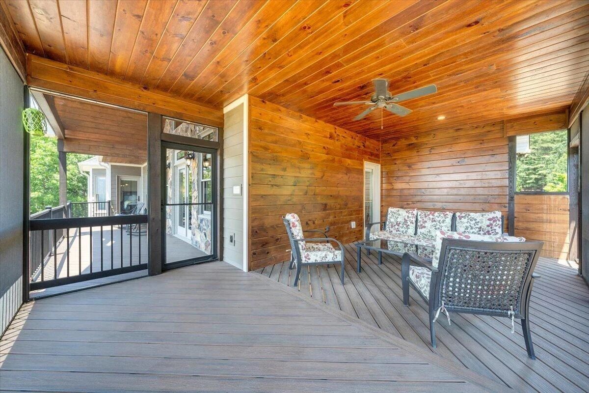 890 Blain RD - Photo 18