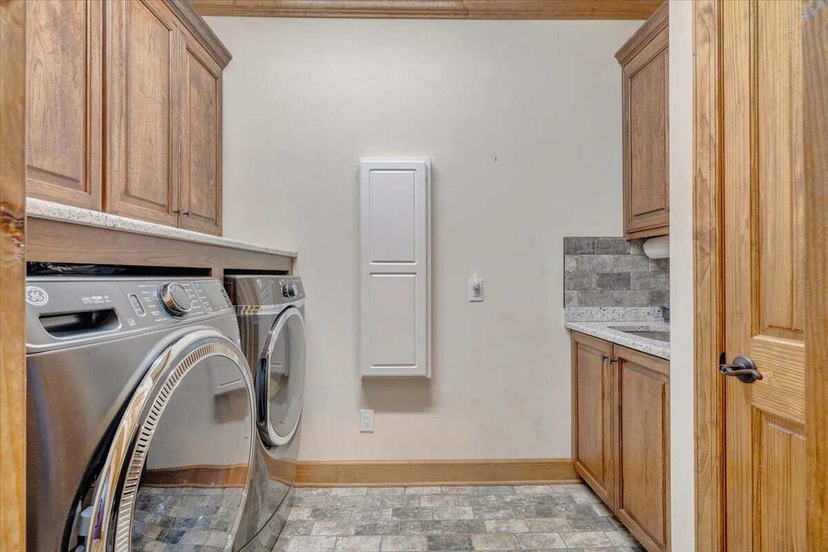 890 Blain RD - Photo 35
