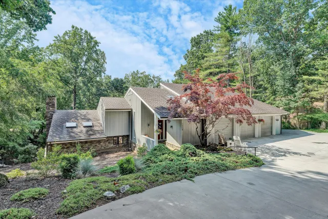5350 Black Bear LN, Roanoke, VA, 24018
