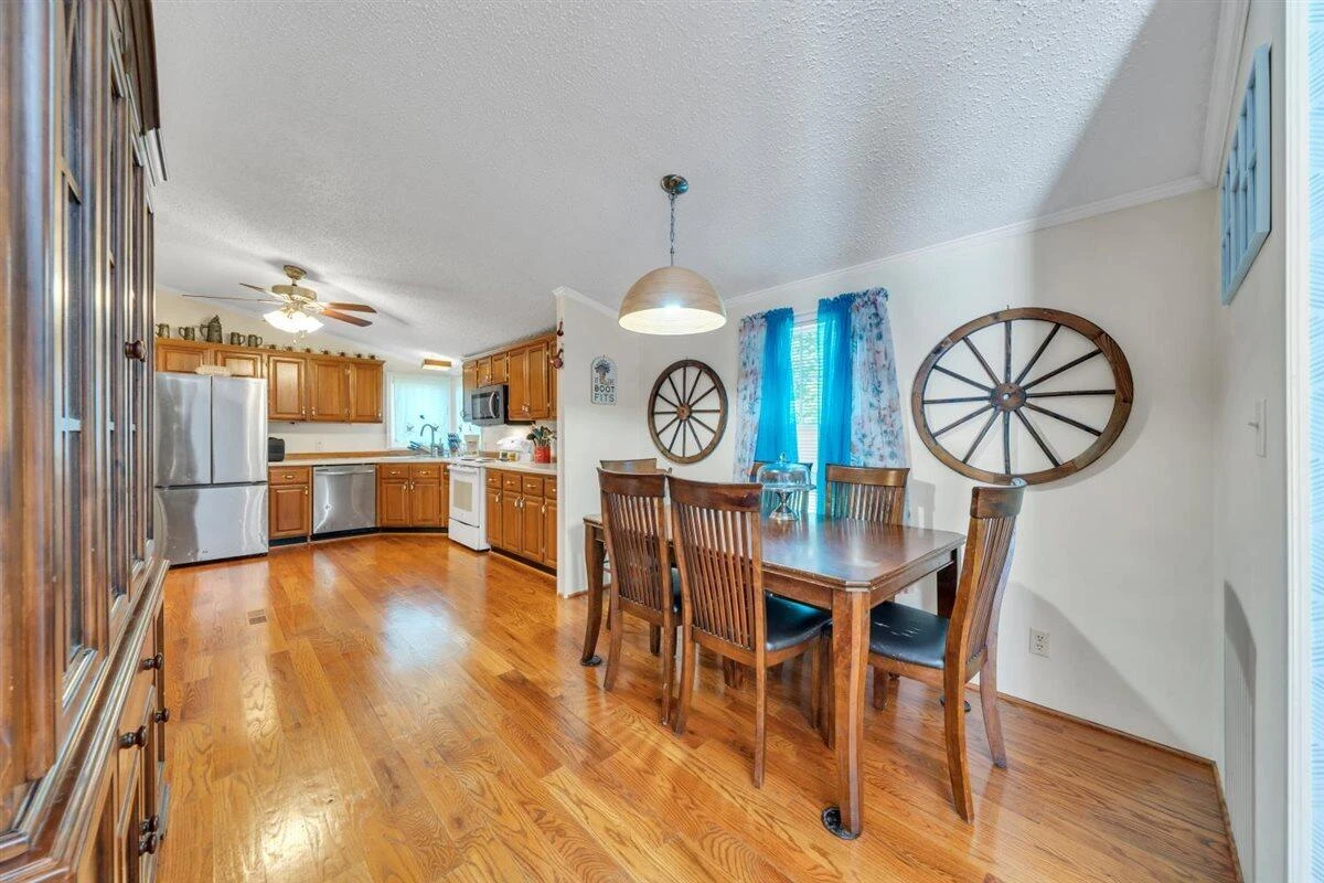 885 Clearwater DR - Photo 10