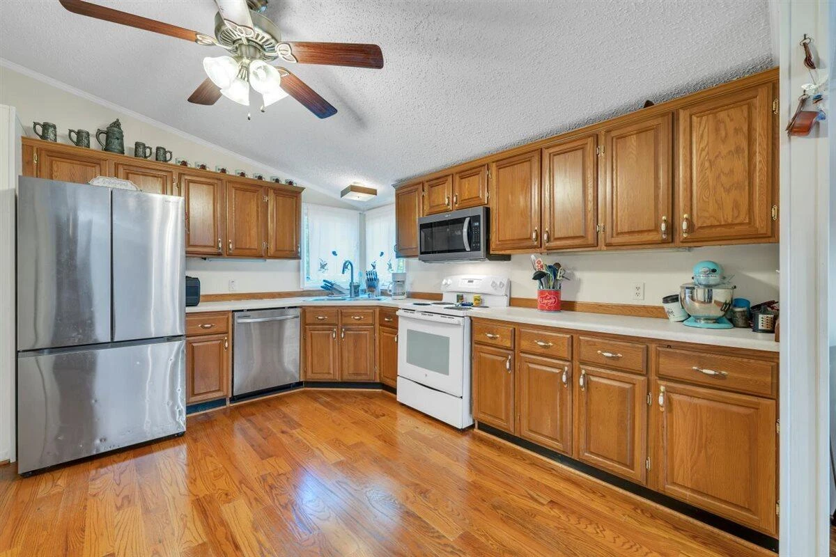 885 Clearwater DR - Photo 11