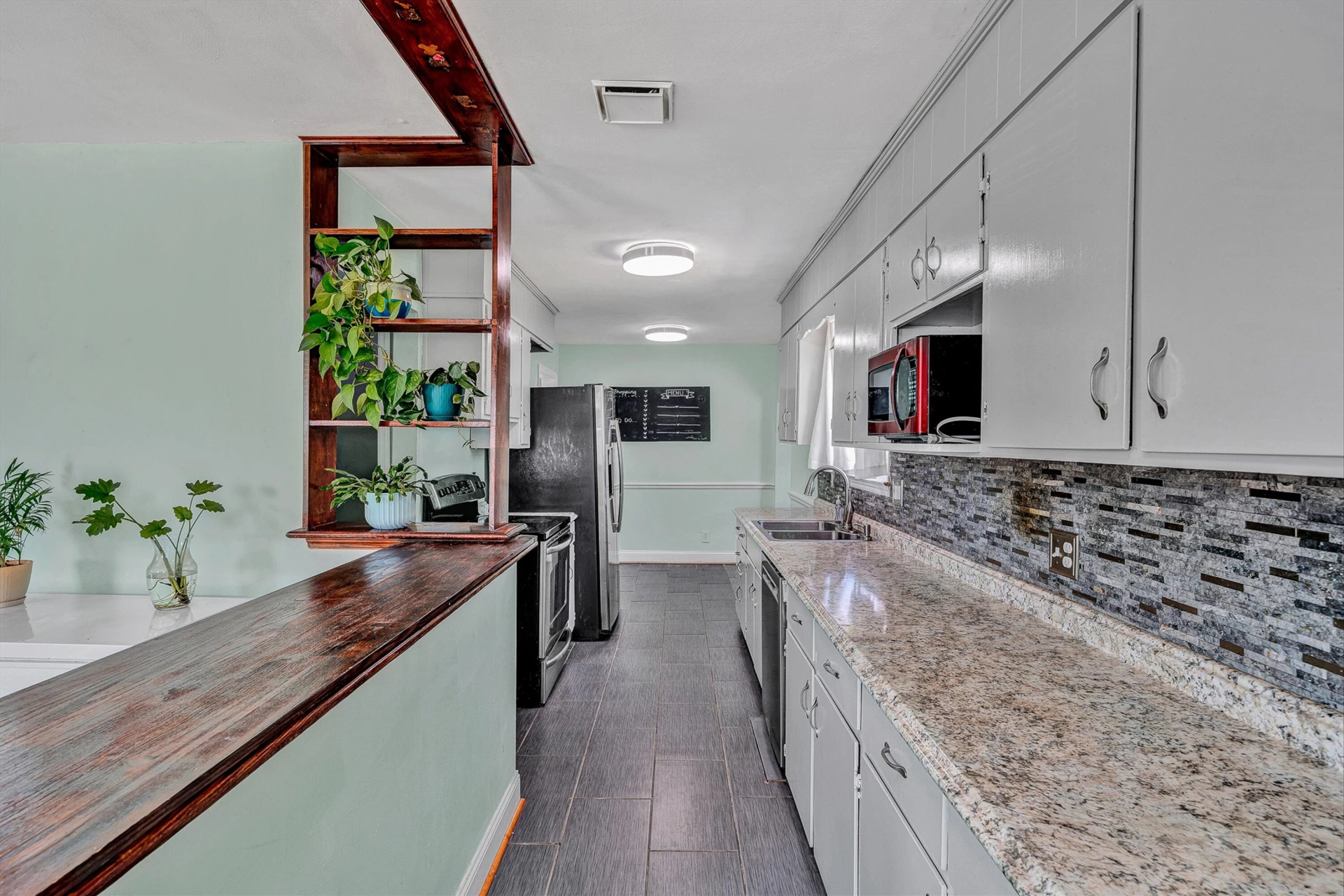 2425 Edinburgh DR NW - Photo 12