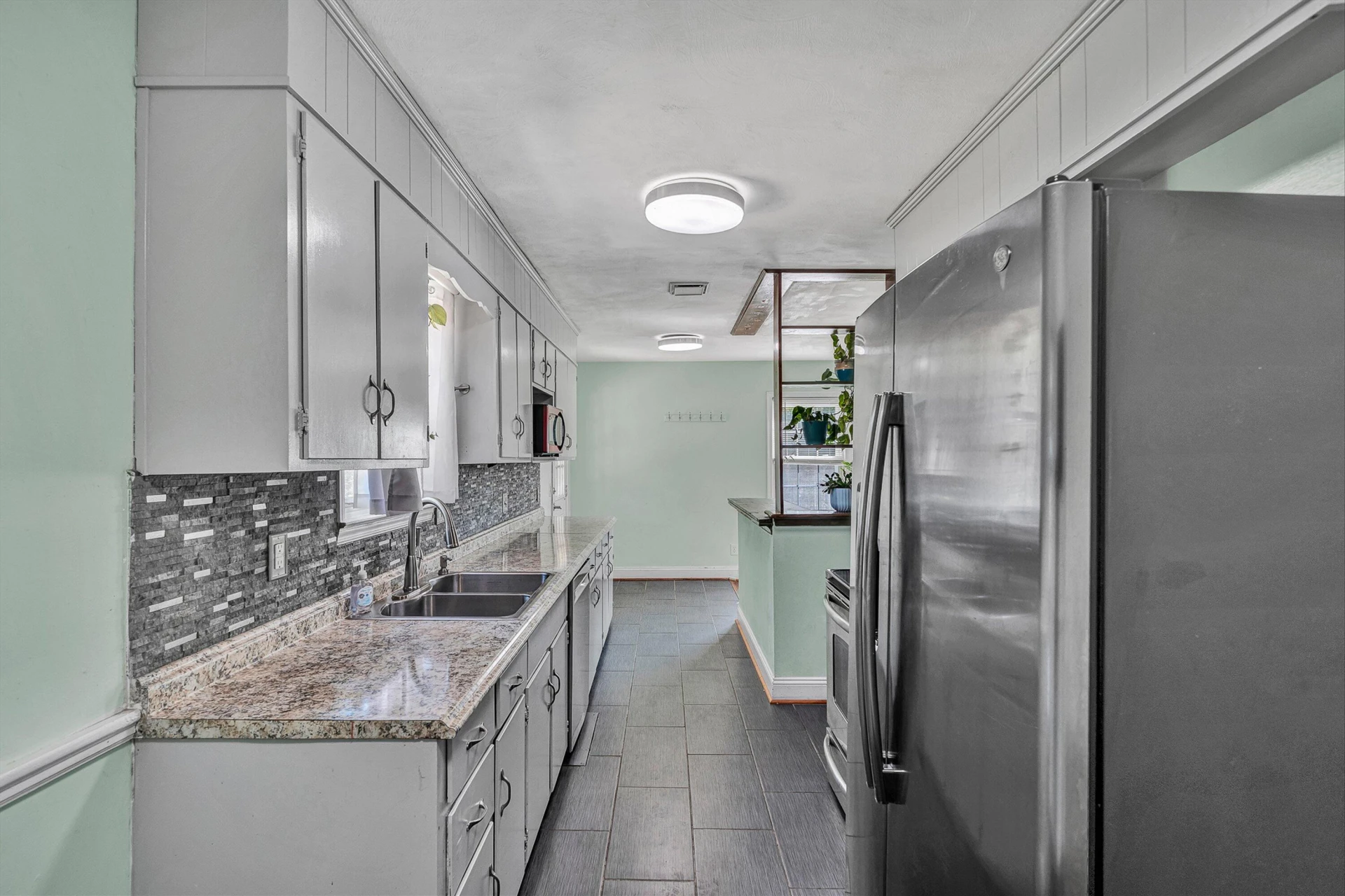2425 Edinburgh DR NW - Photo 14