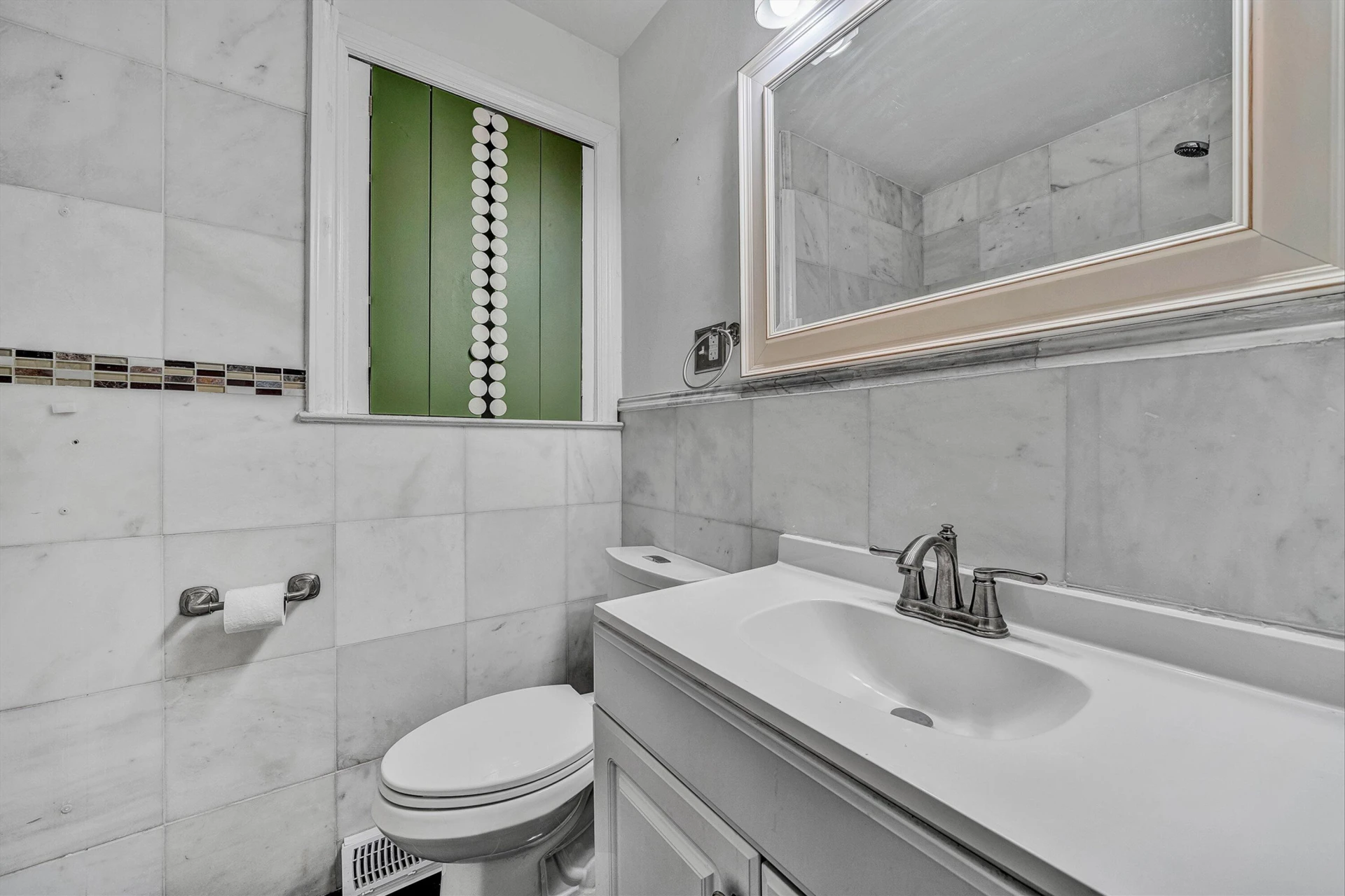 2425 Edinburgh DR NW - Photo 18
