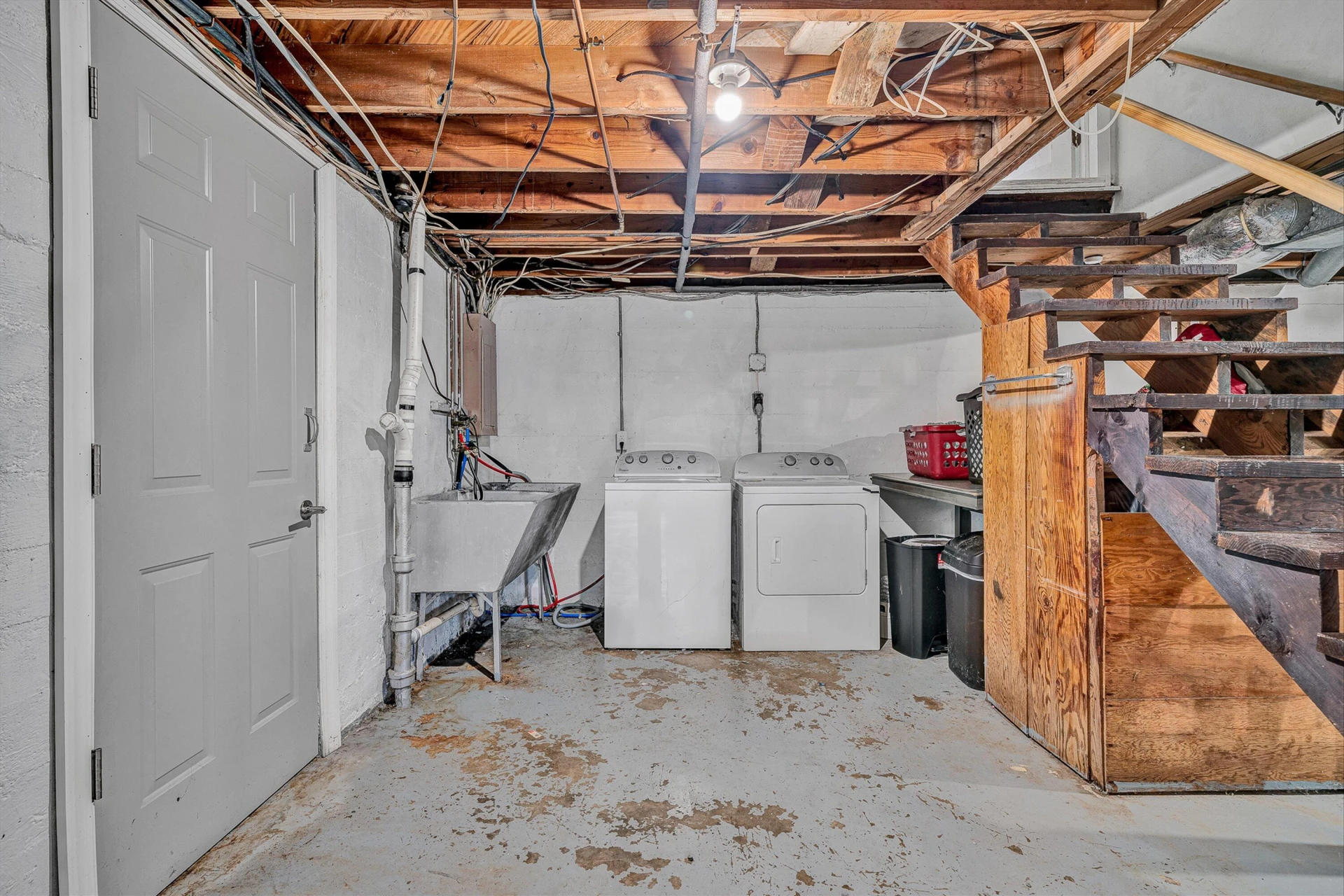 2425 Edinburgh DR NW - Photo 33