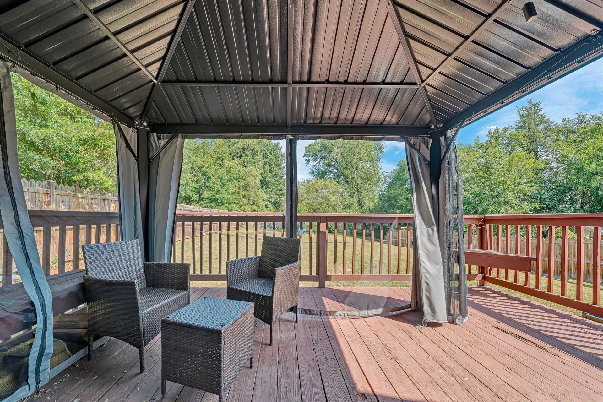 2425 Edinburgh DR NW - Photo 34