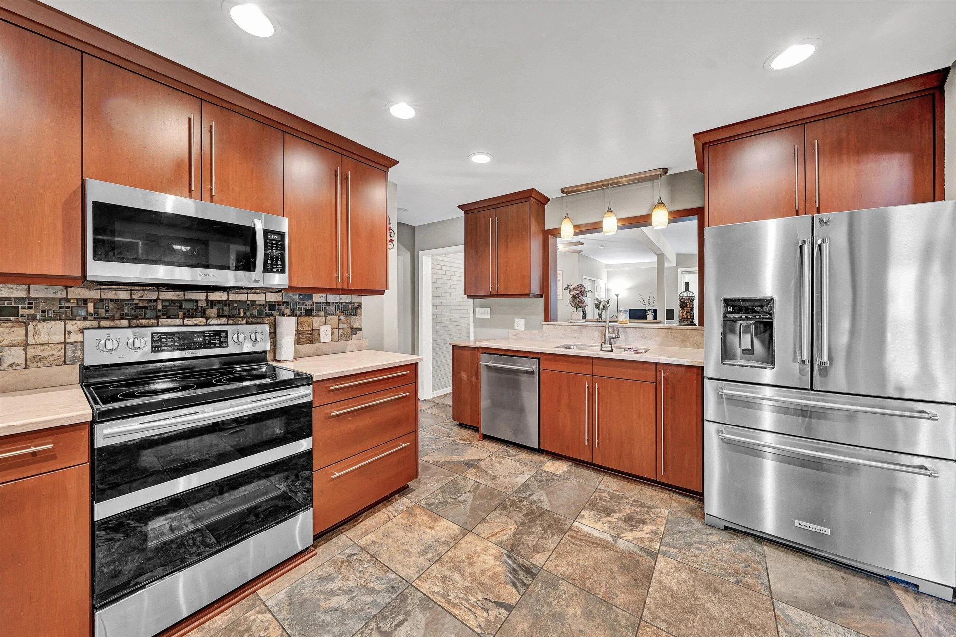 7015 Greenway DR - Photo 14