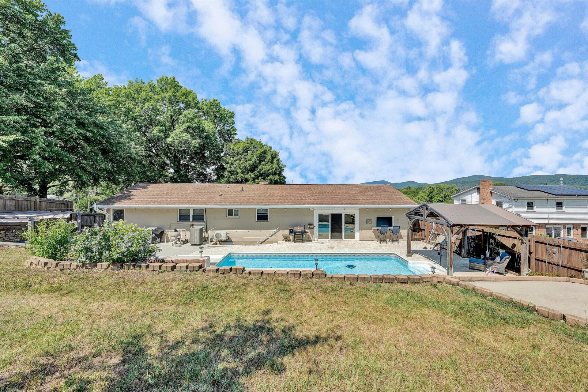 7015 Greenway DR - Photo 8