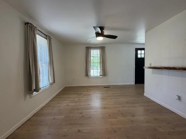 197 Bridge ST N - Photo 4