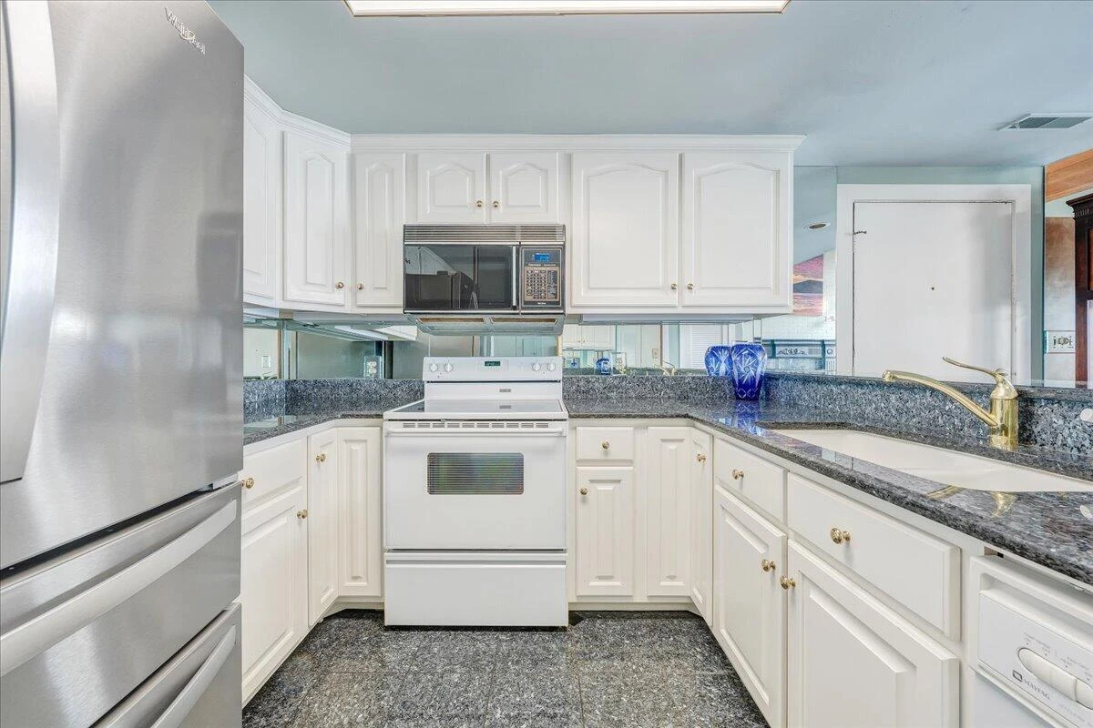 6605 Smith Mountain RD #229 - Photo 18