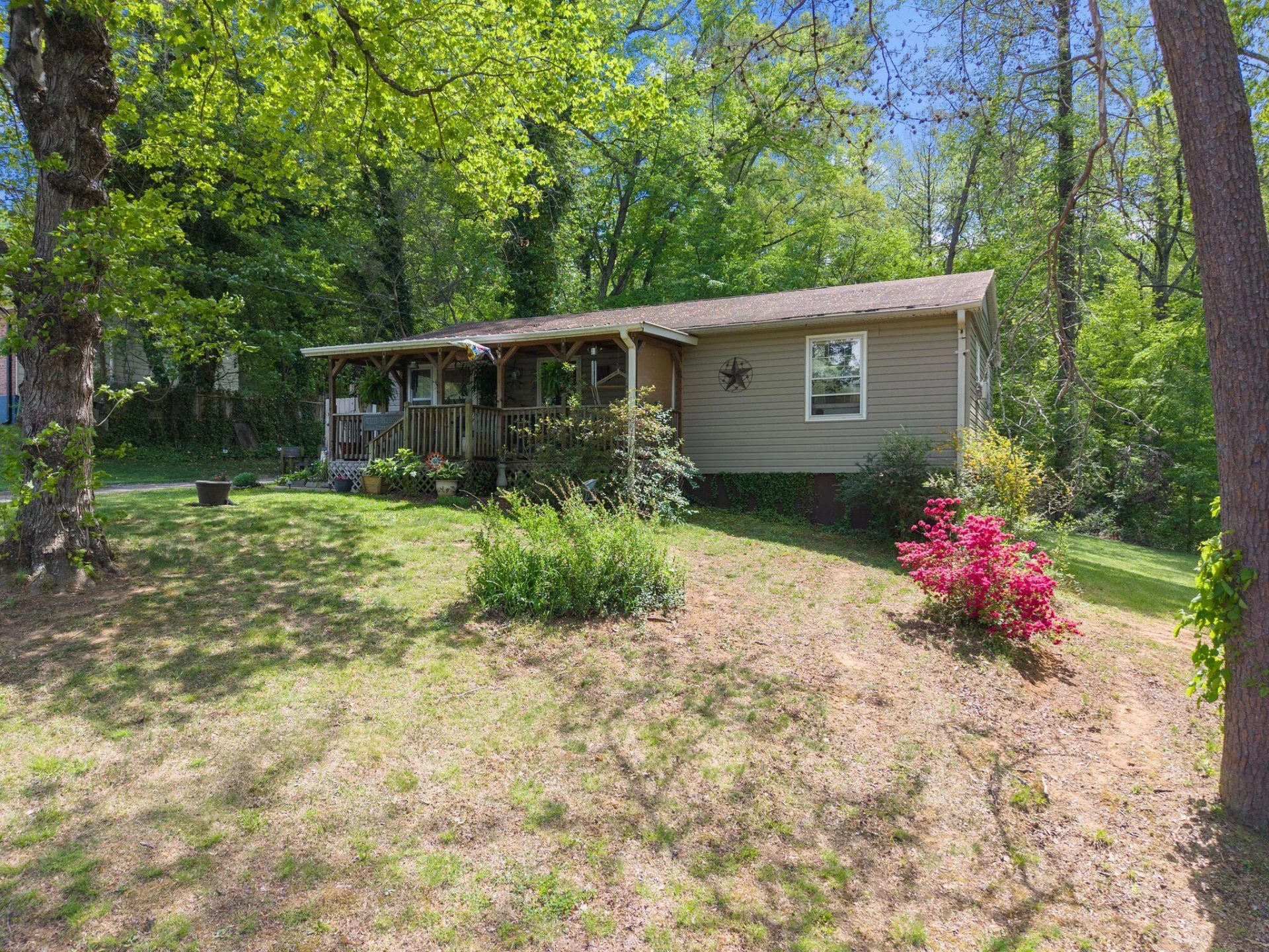 897 Southland DR - Photo 27