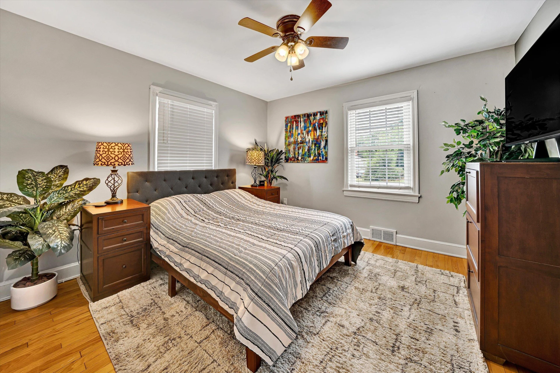 2604 Vancouver DR NW - Photo 13