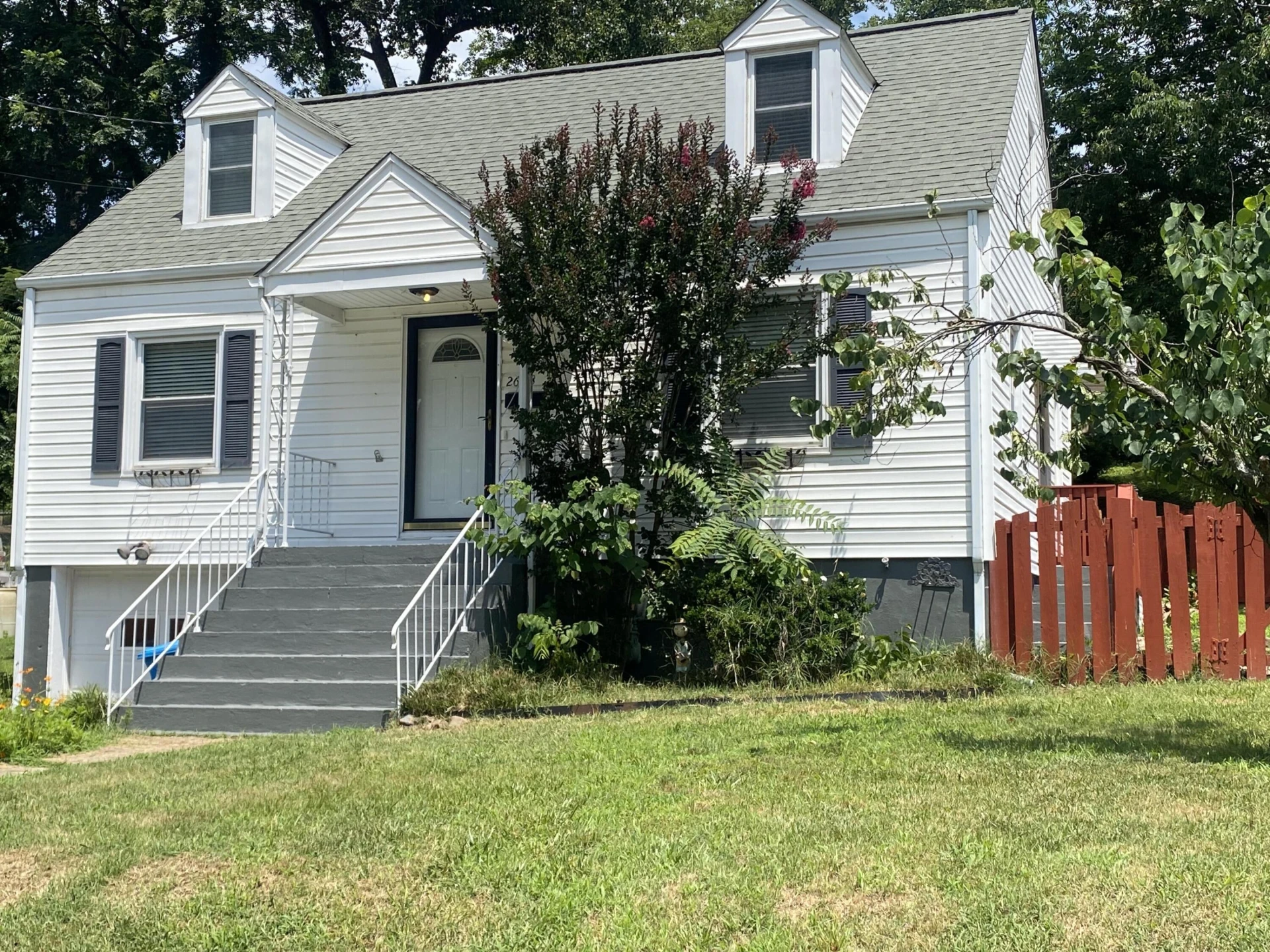 2623 Lansing DR SW