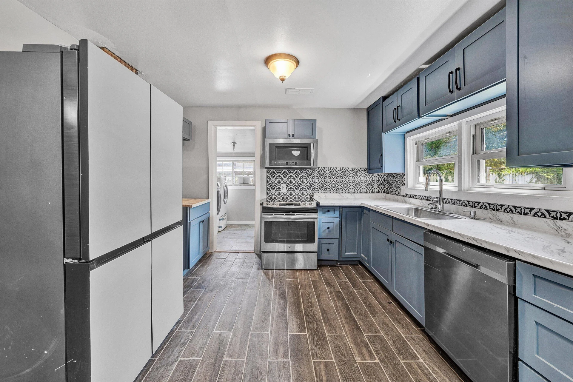 1035 Westside BLVD NW - Photo 8