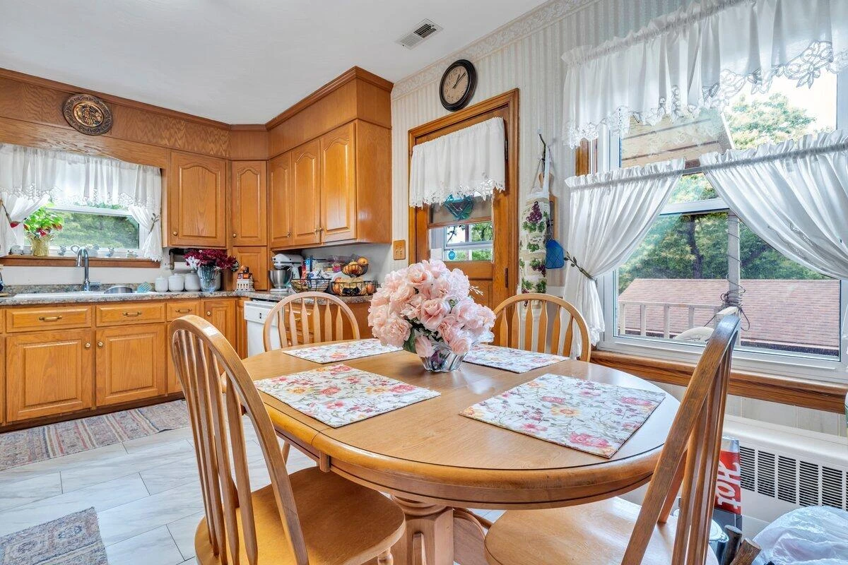 2519 Kent RD SE - Photo 10